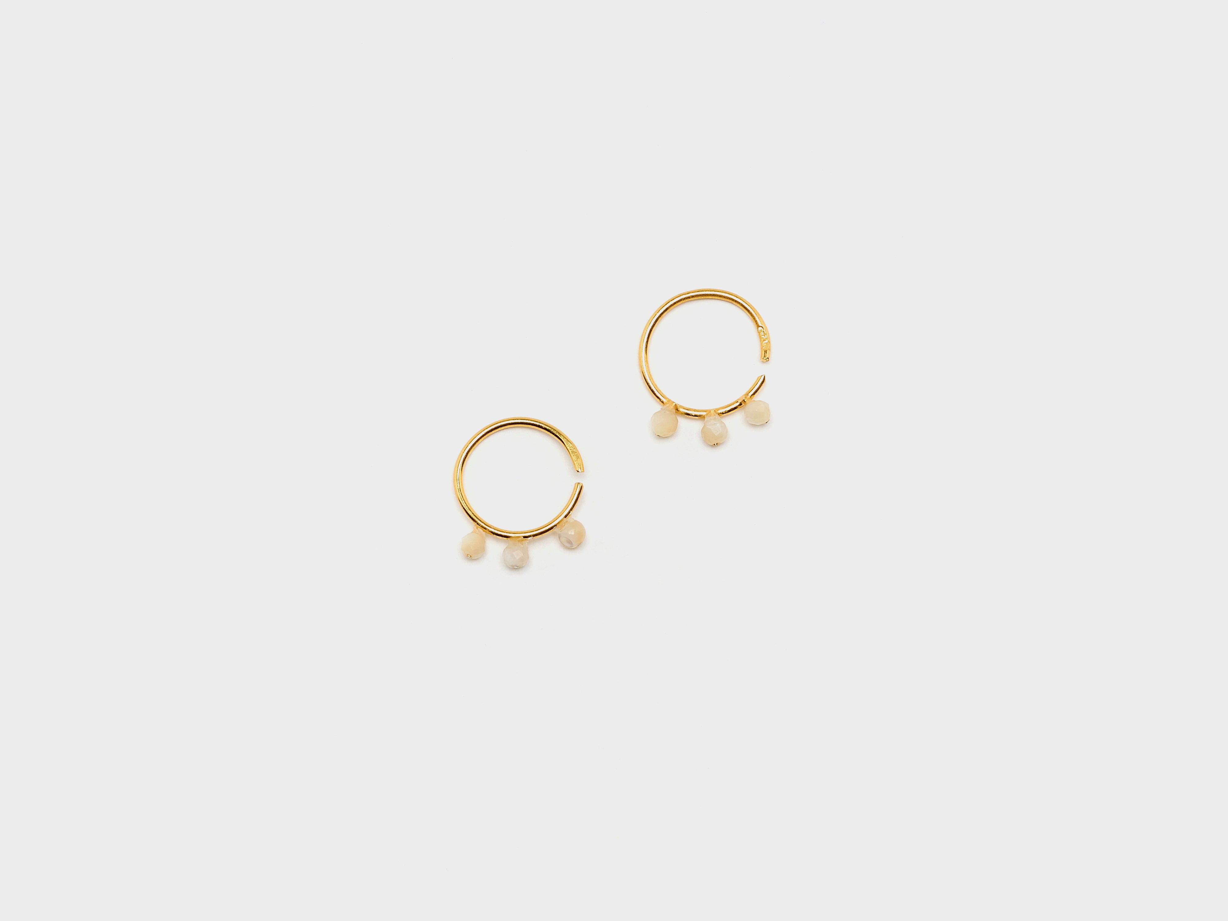 Little Pearl Hoop Earrings (261 / W / GOLD)