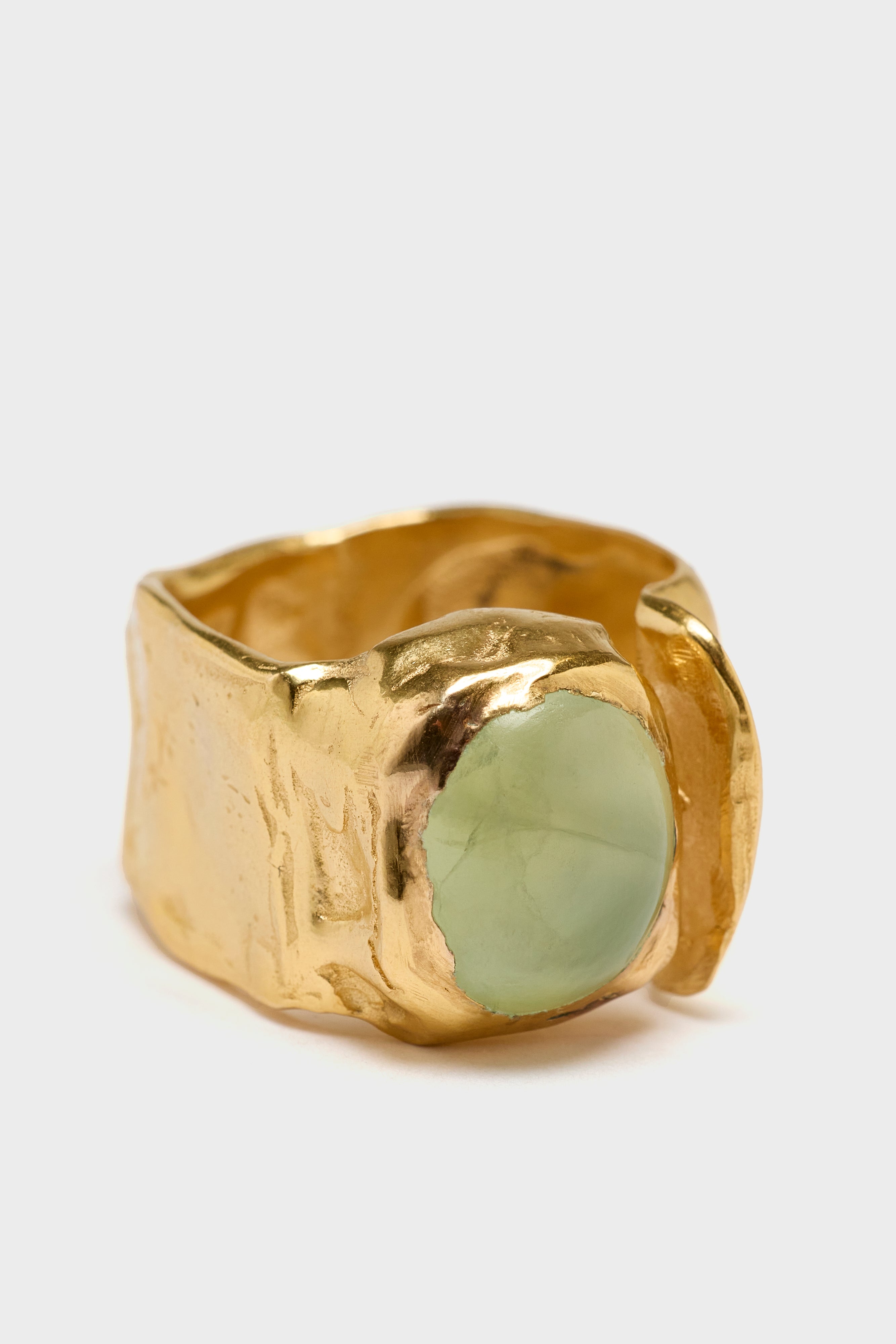 Uva Ring (251 / W / GOLD)