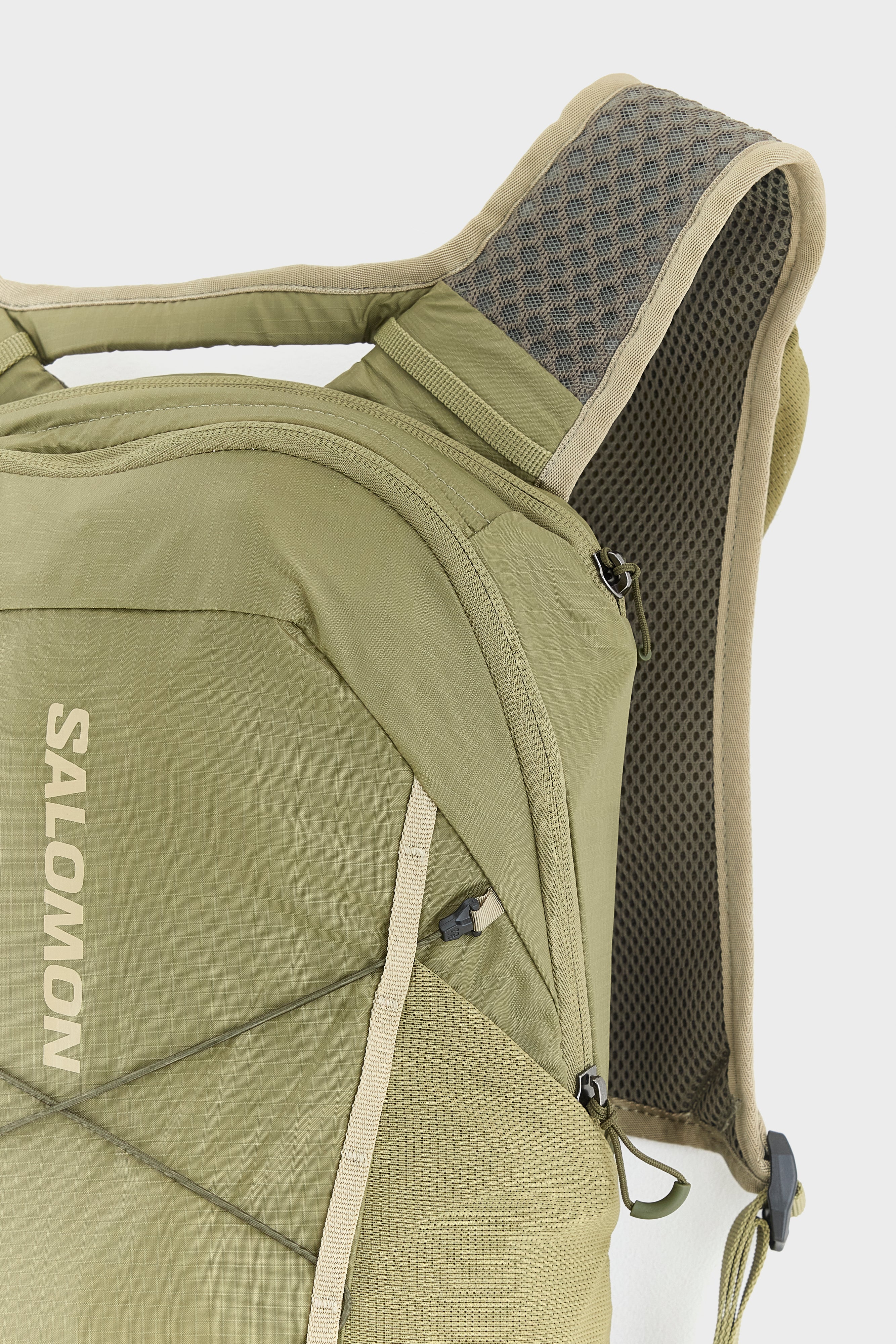 XT 15 Backpack (261 / W / OLIVE)