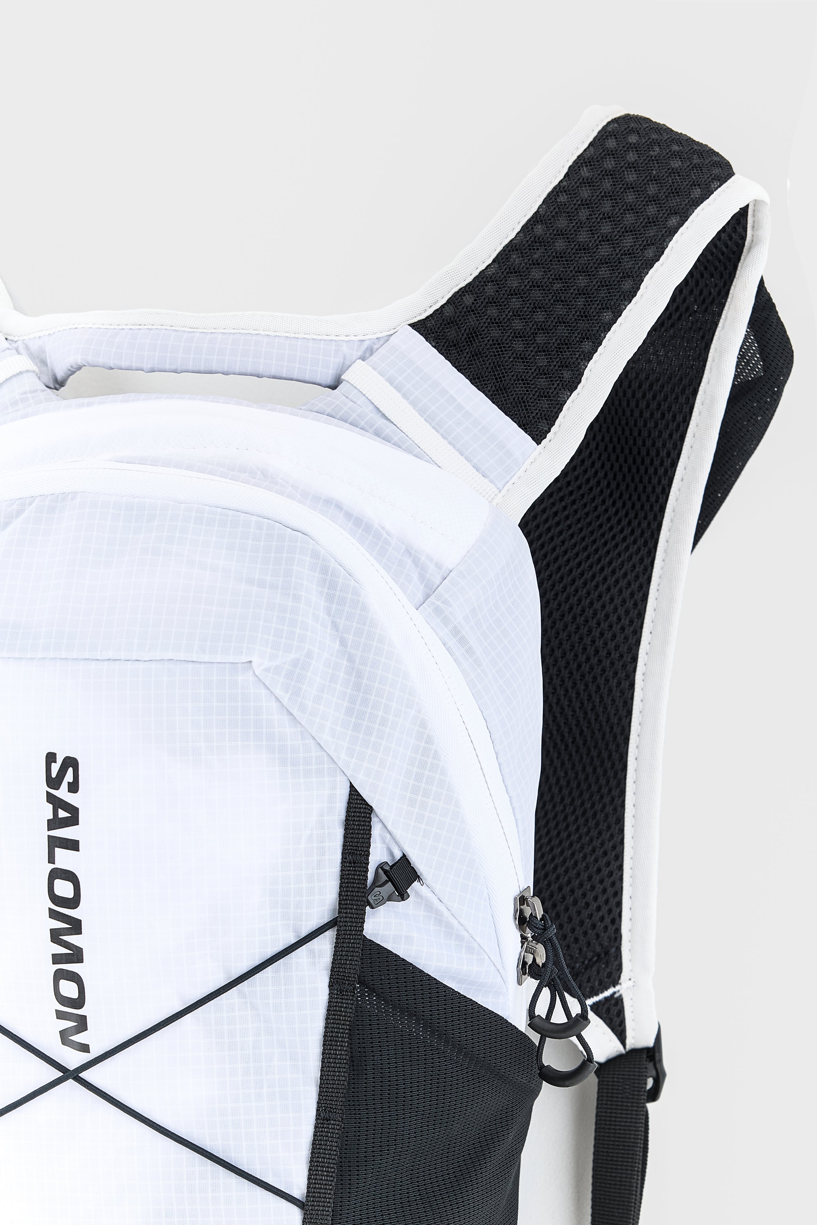 XT 10 Backpack (261 / W / BLACK/WHITE)
