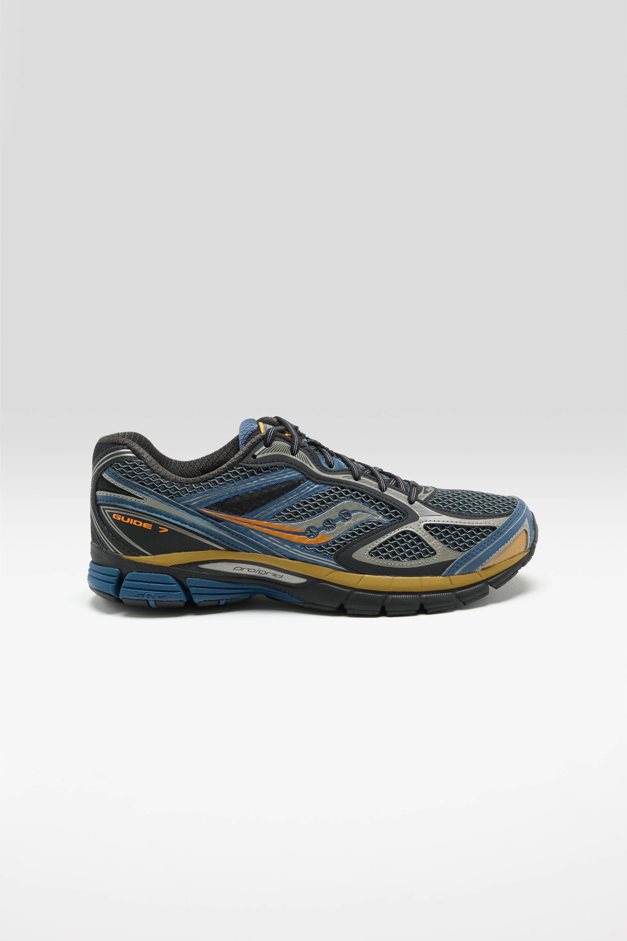 ProGrid Guide 7 Disrupt for Men (261 / M / BLACK)