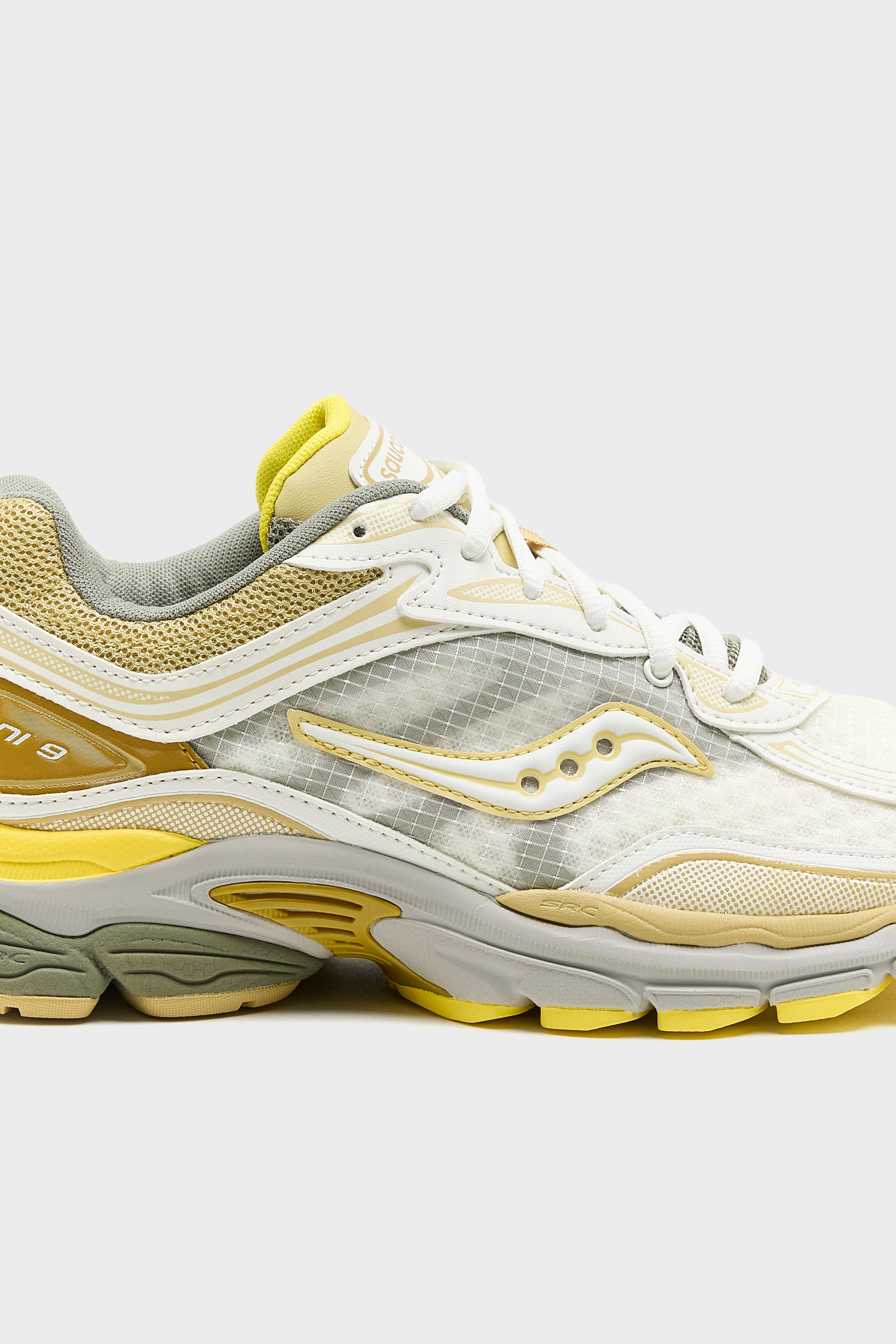 Progrid Omni 9 for Women (261 / W / YELLOW)