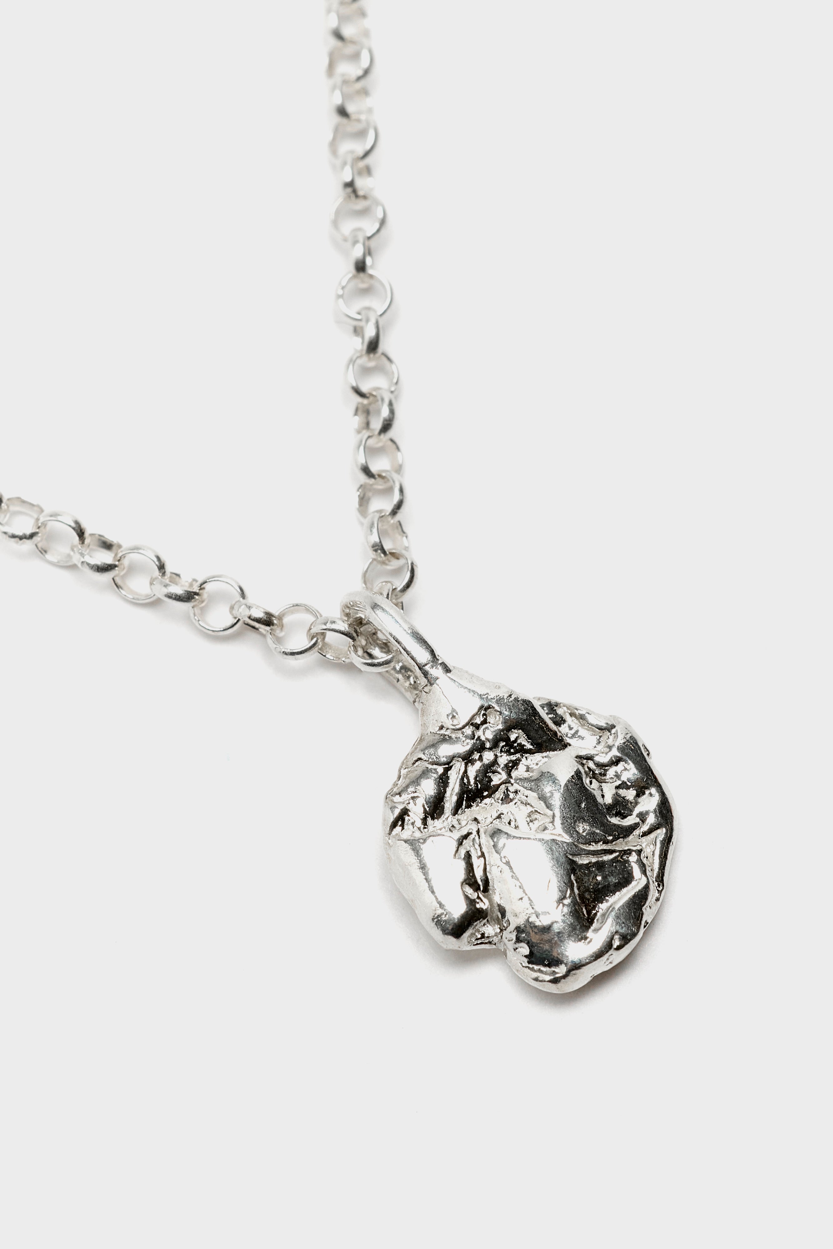 La Mer Necklace (261 / W / SILVER)