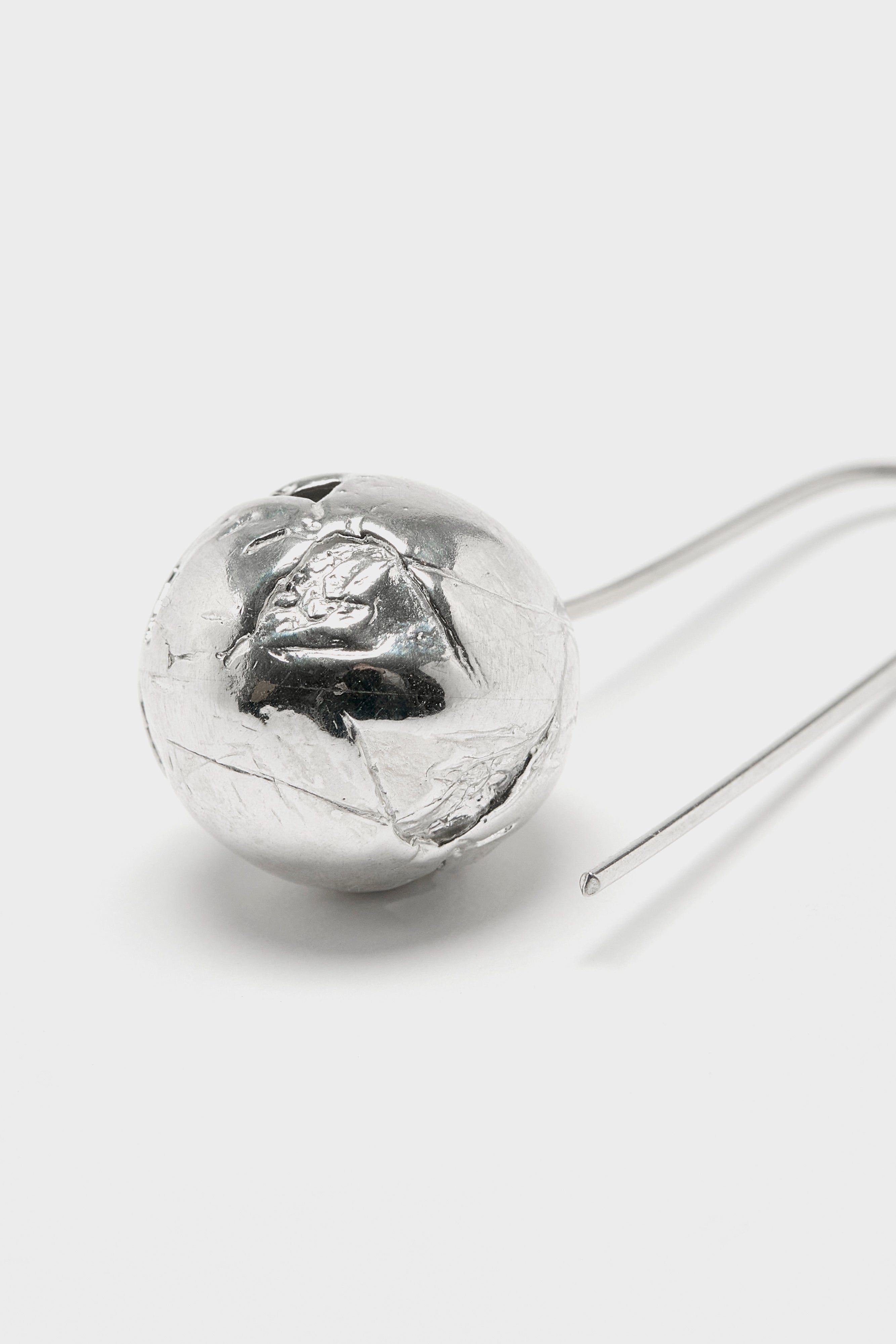 Phae Earrings (261 / W / SILVER)