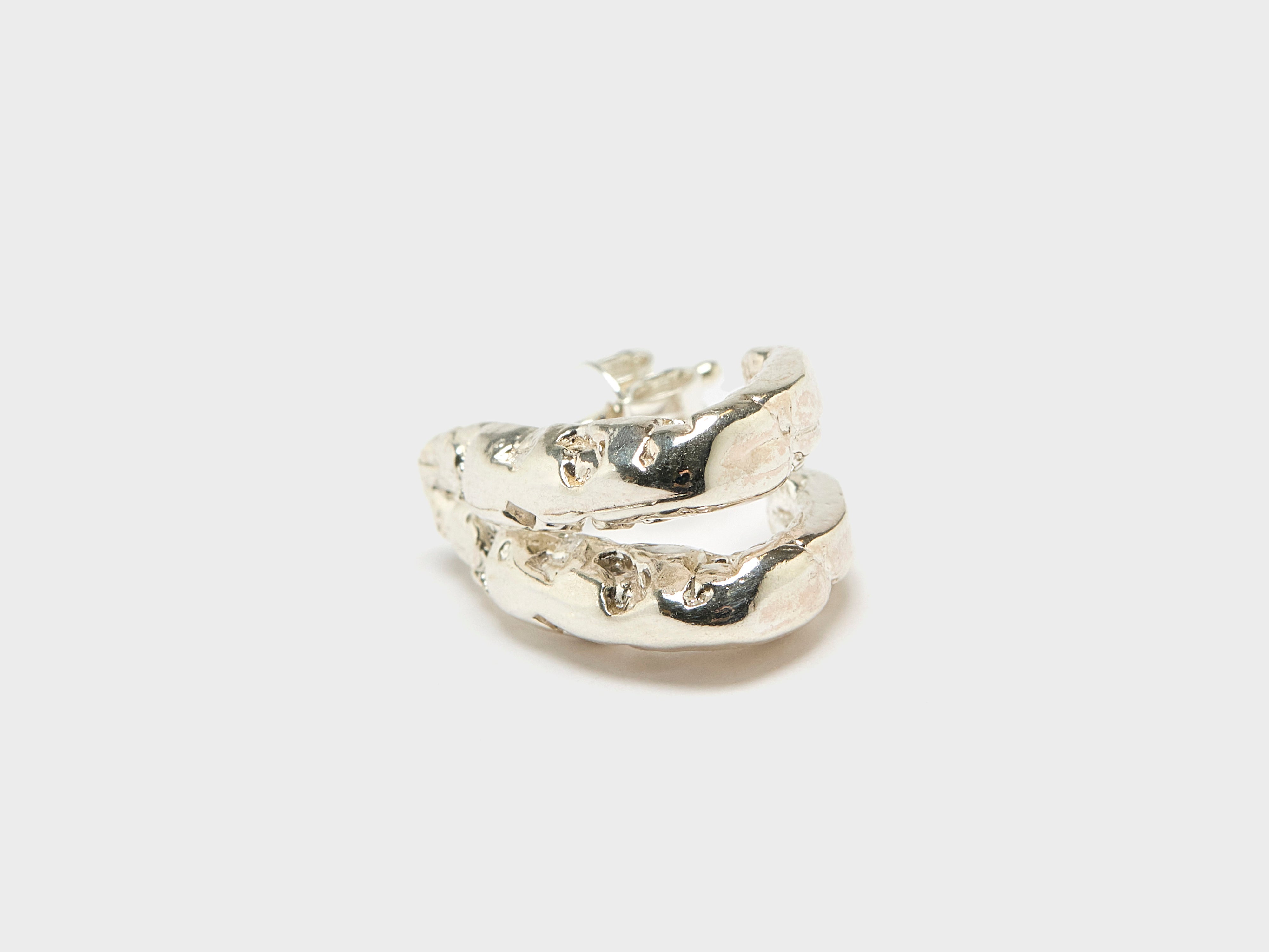 Roca Hoop Stud Earring (261 / W / SILVER)