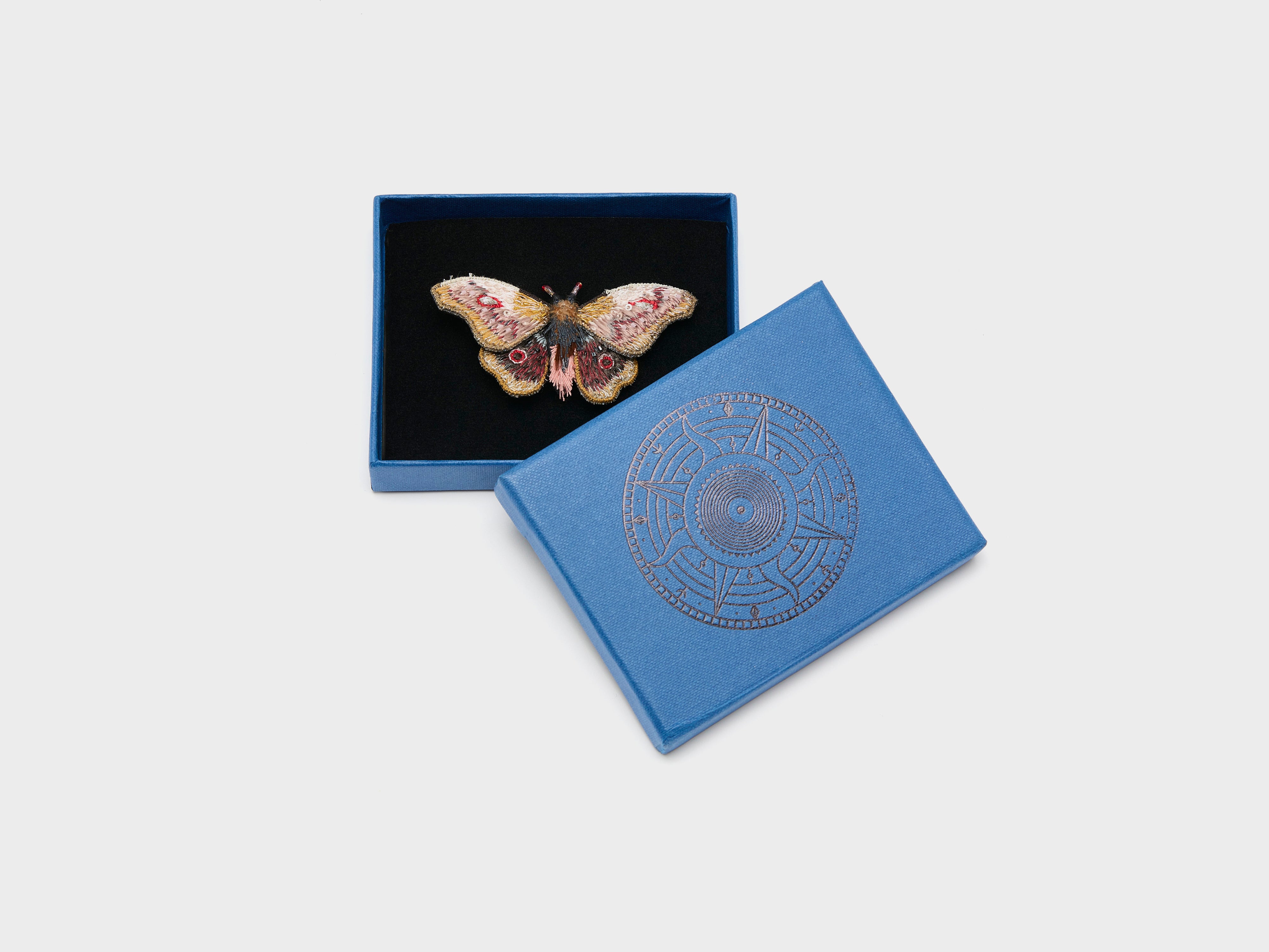 Emperor Mopane Moth Brooch Pin (261 / W / MULTICOLOR)