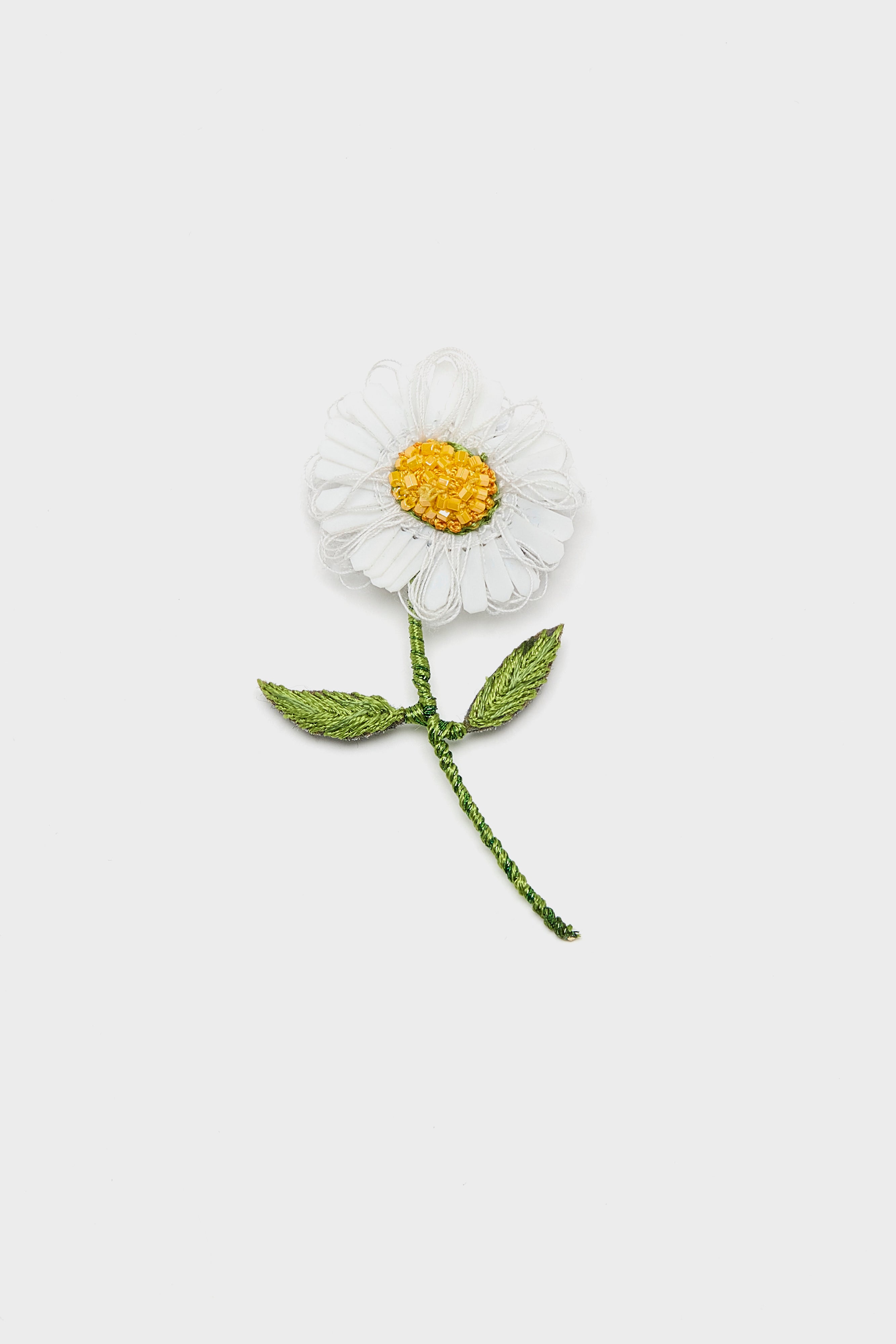 White Daisy Brooch Pin (261 / W / WHITE)