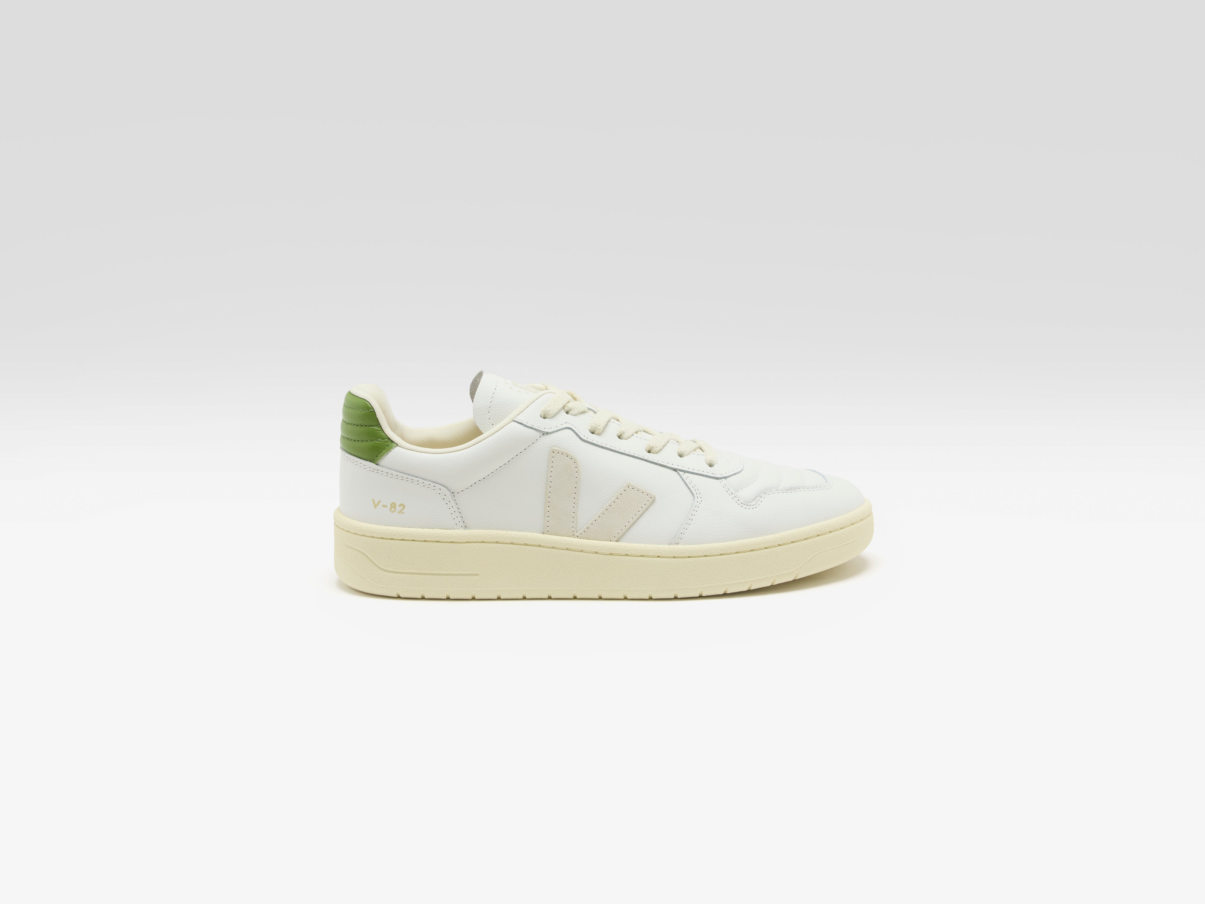 V-82 II Grained Leather for Men (261 / M / GREEN)