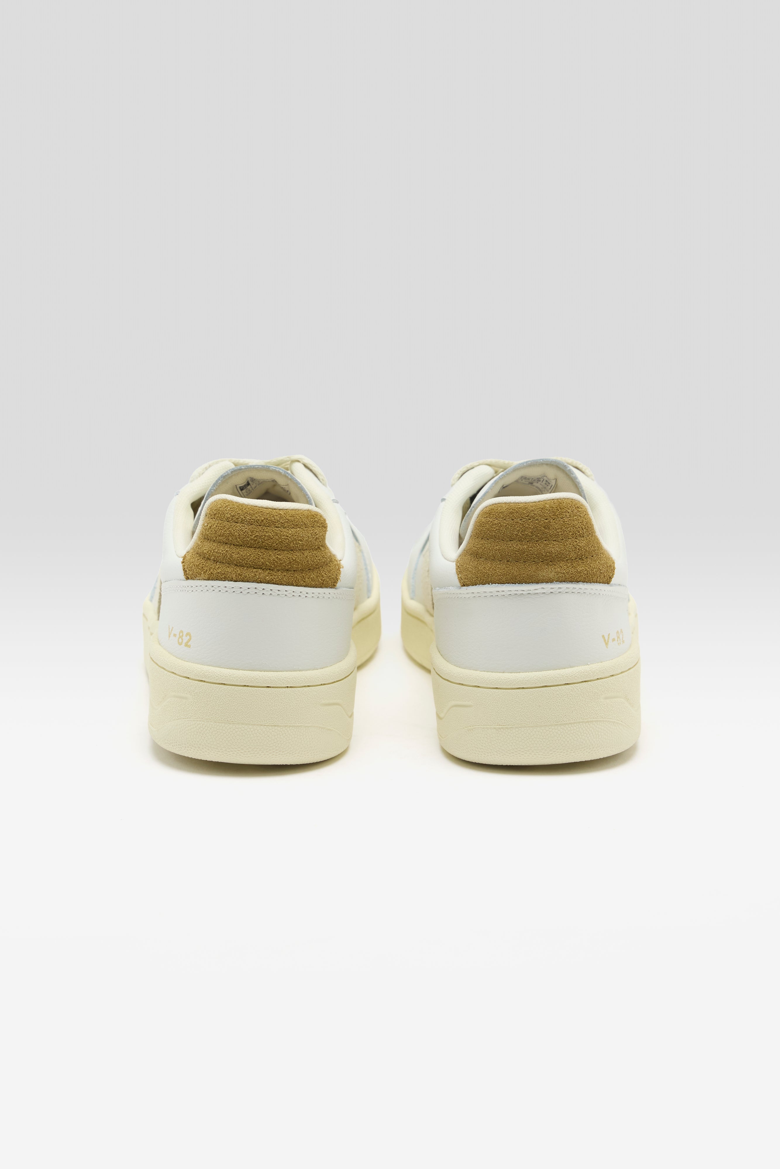 V-82 II Grained Leather for Women (261 / W / BROWN)