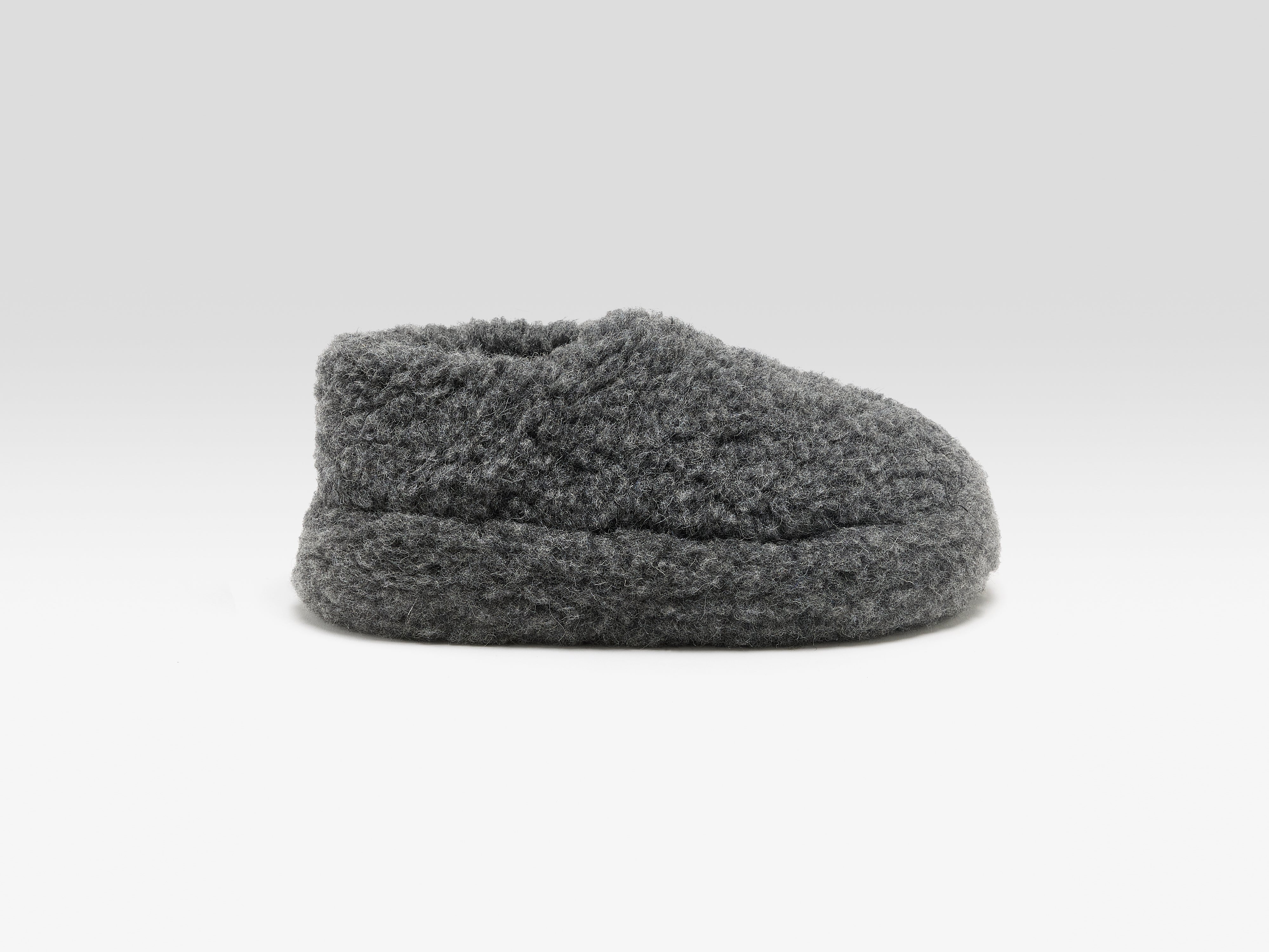 Siberian Slippers (252 / W / GREY)