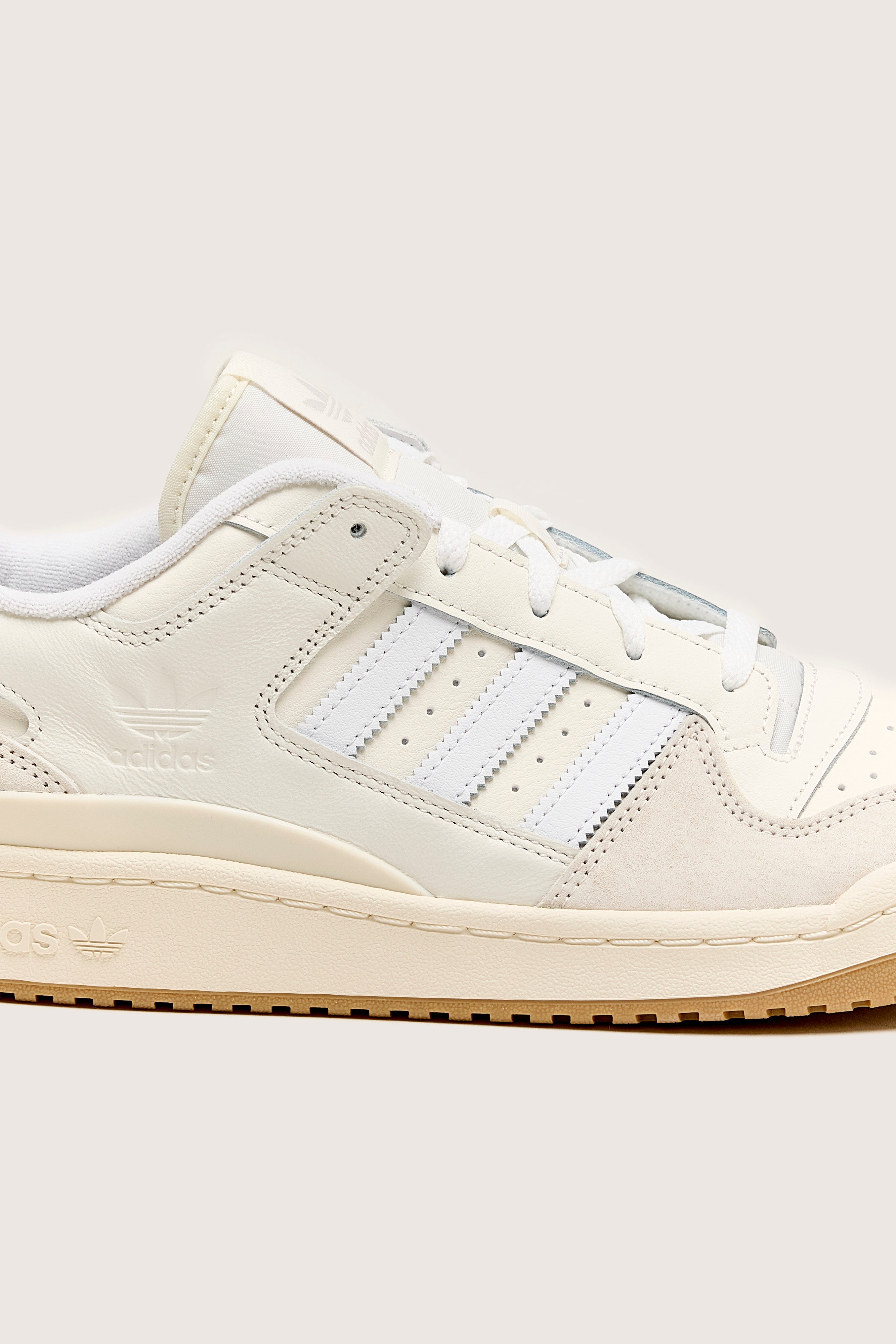 Forum Low Classic for Men (242 / M / WHITE)