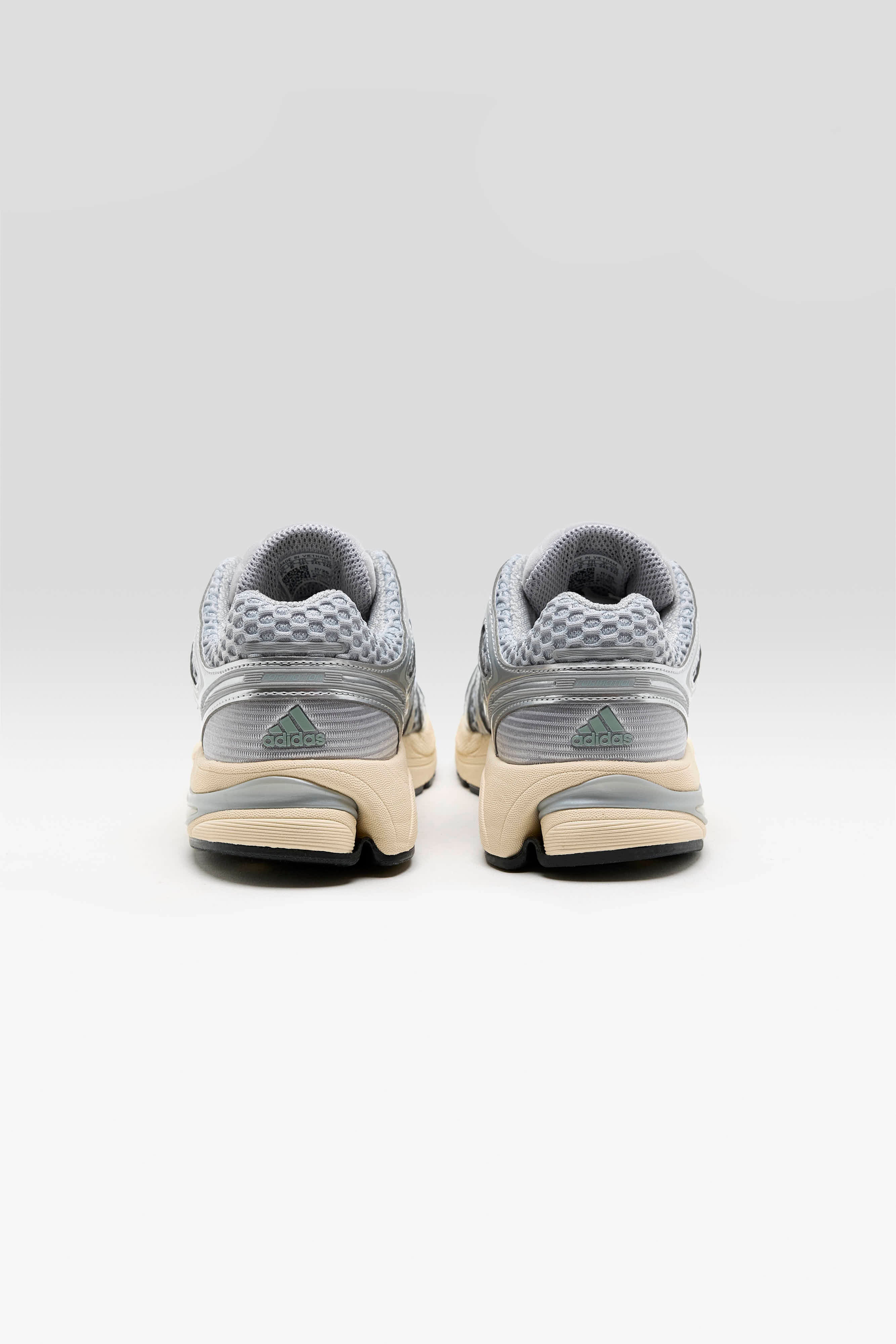Adistar Control 5 for Women  (261 / W / SILVER)