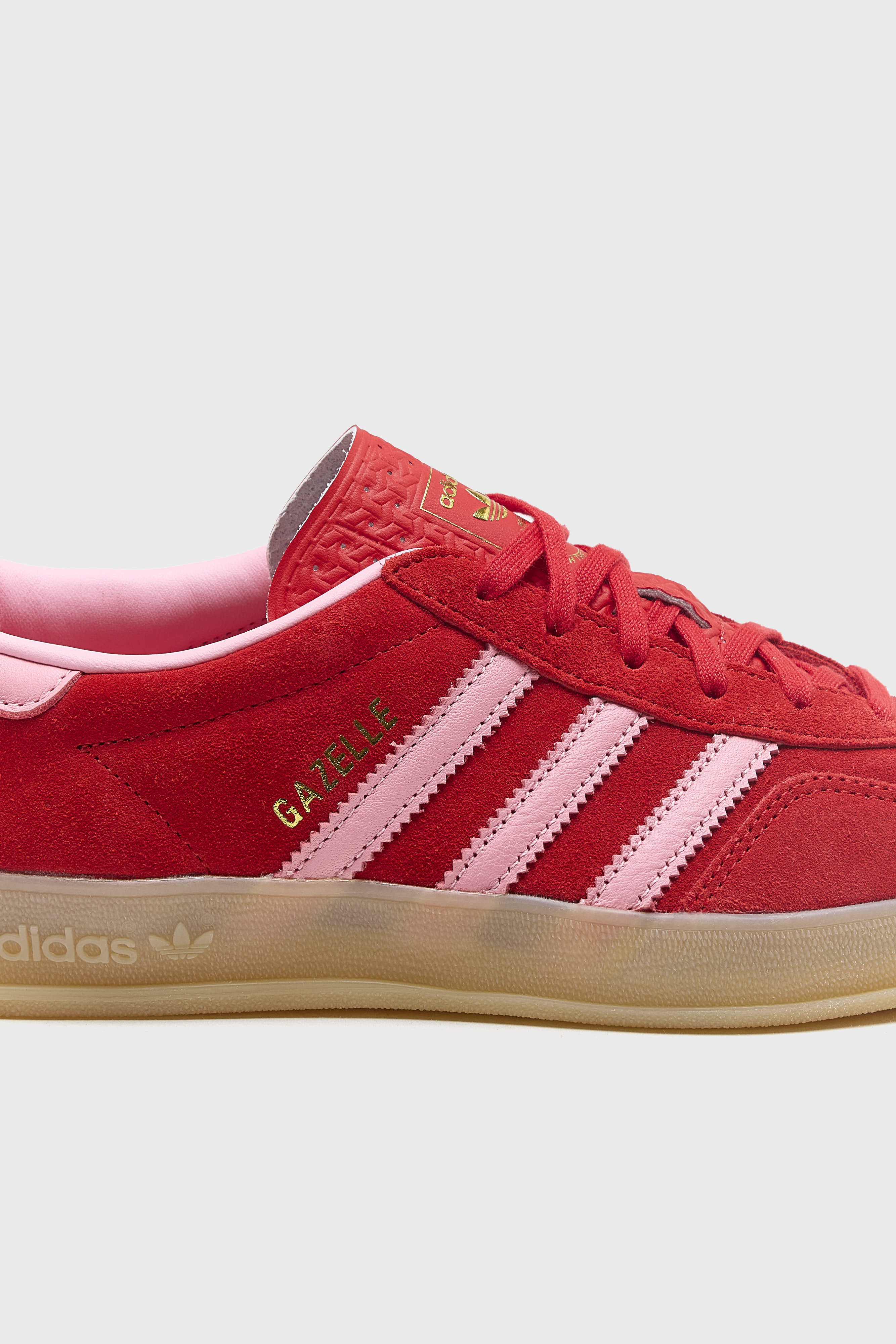 Gazelle Indoor for Women  (261 / W / RED)