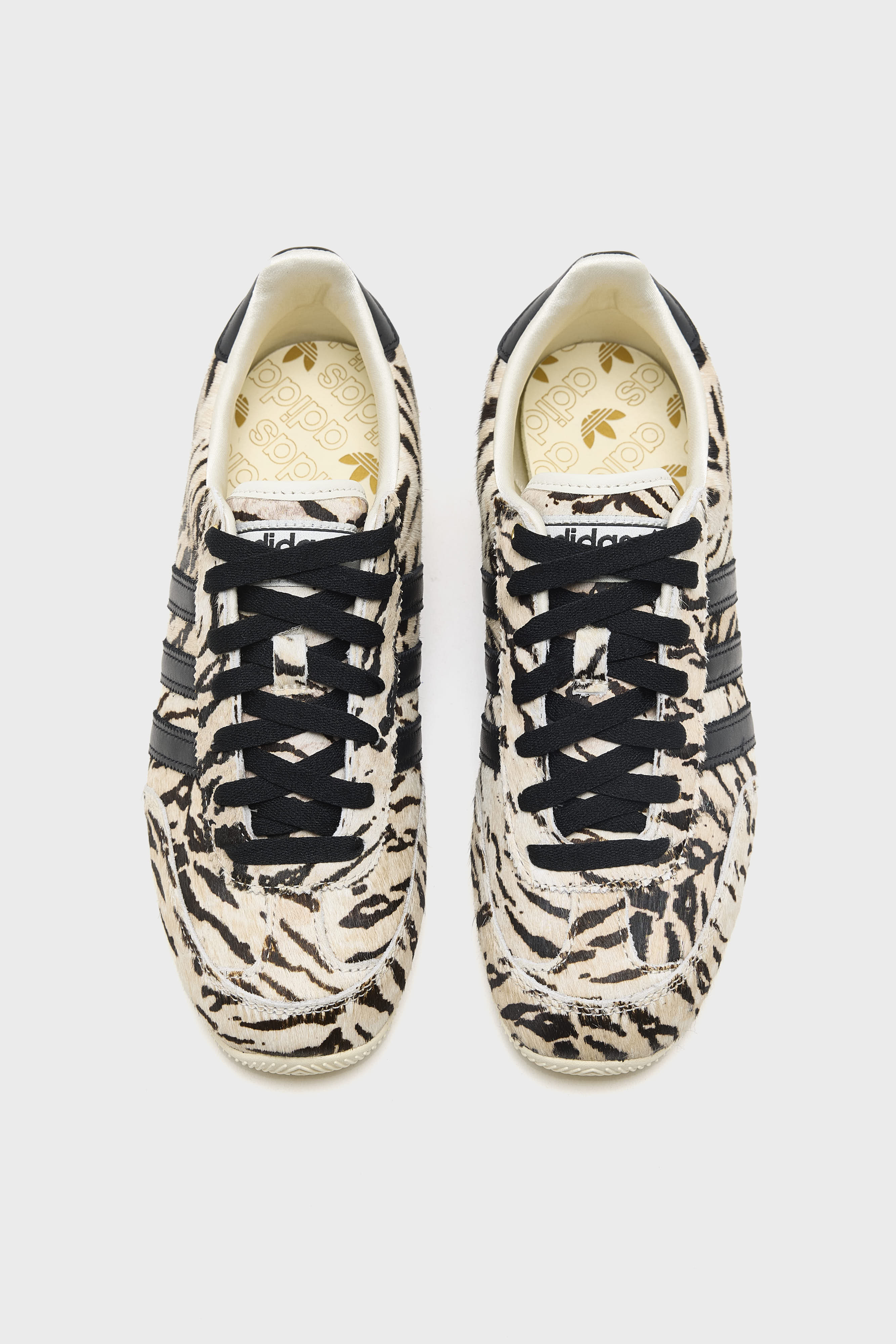 Japan for Women  (261 / W / BLACK/WHITE)