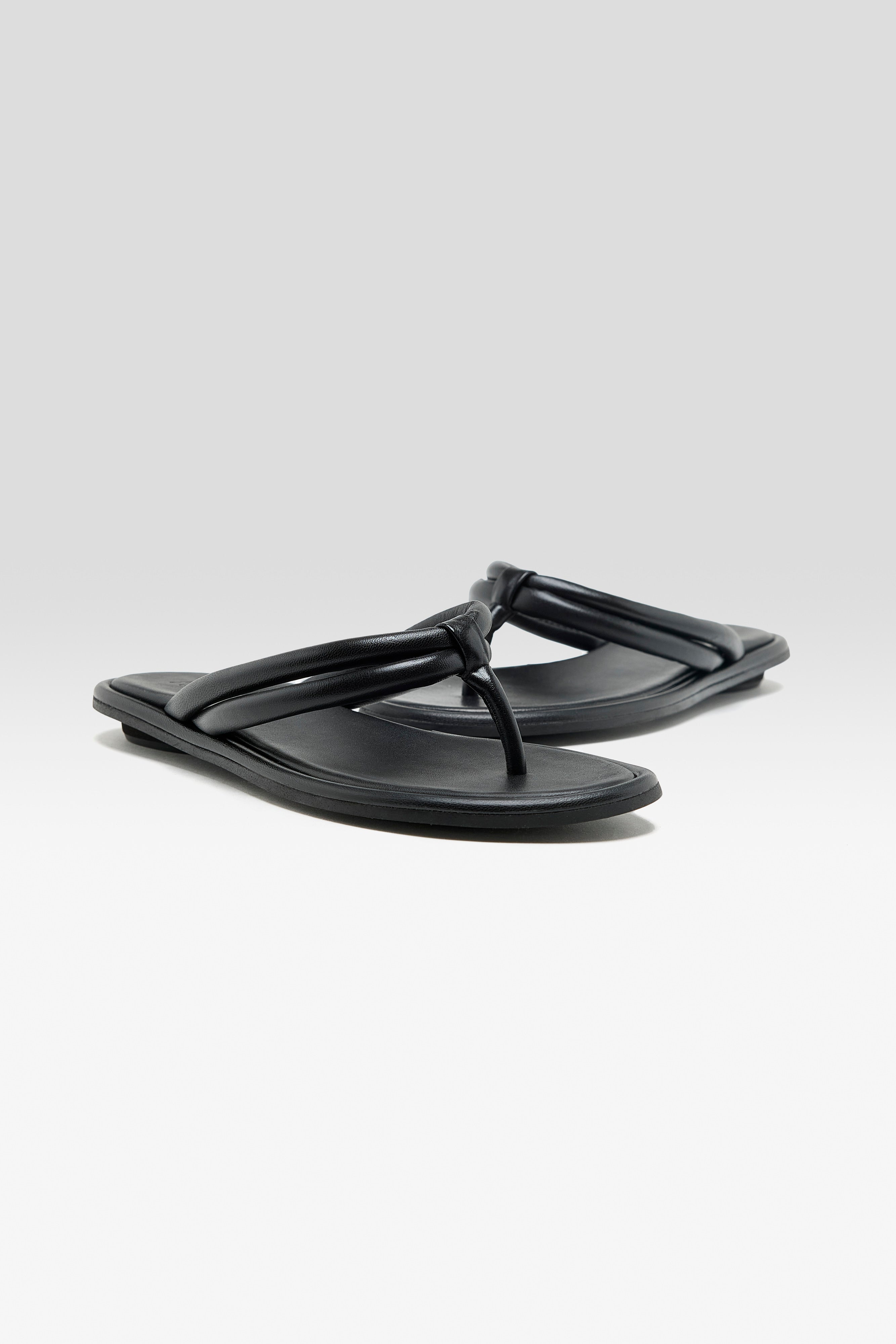 Mia Sandalen (261 / W / BLACK)