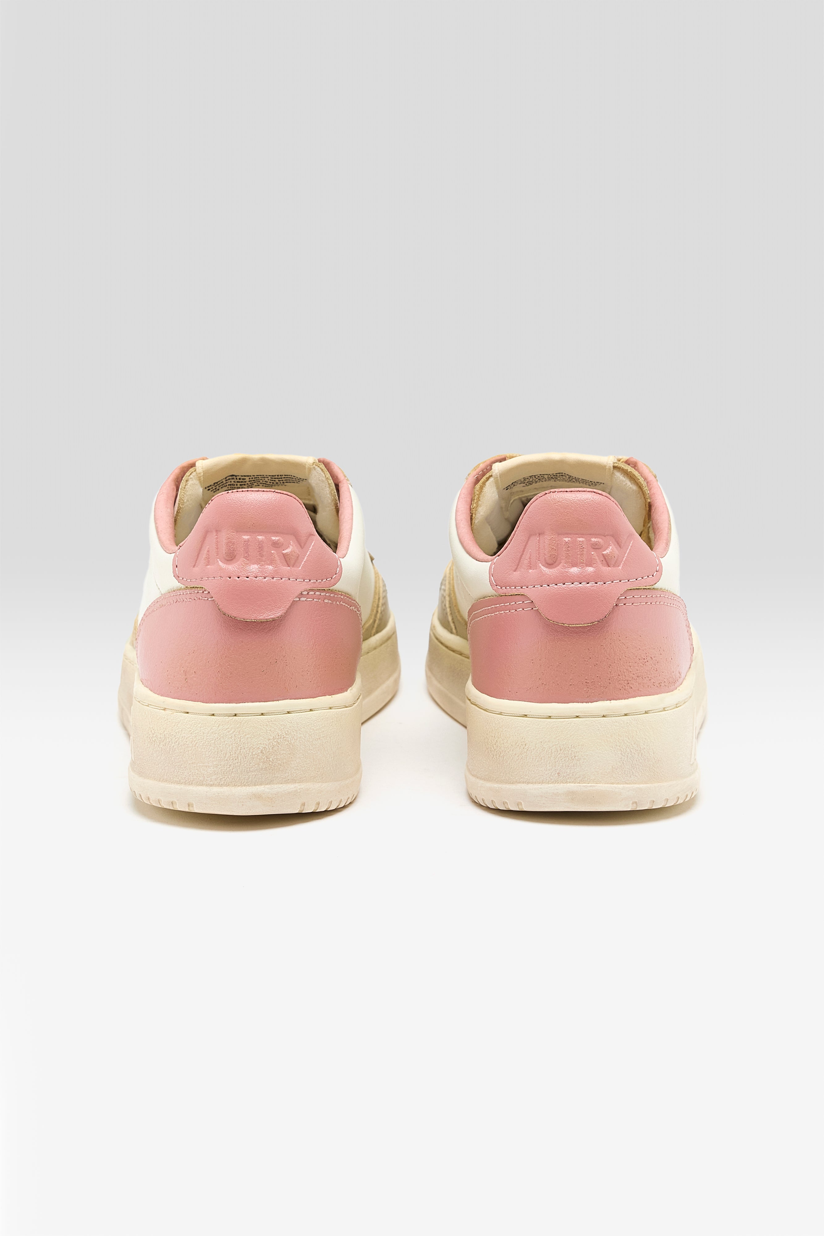 Medalist Low Super Vintage for Women  (252 / W / BEIGE)