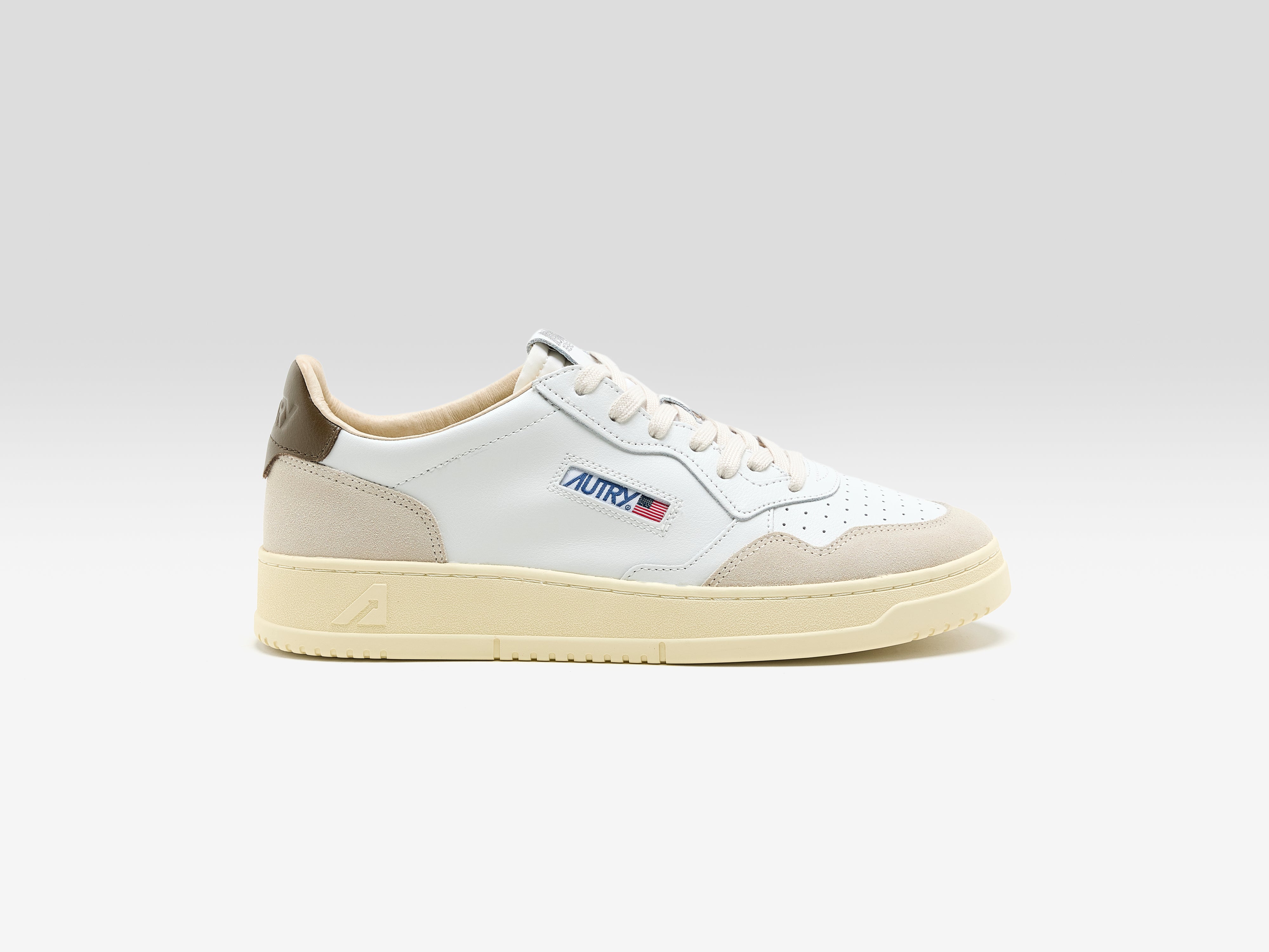 Medalist Low voor Heren  (261 / M / BROWN)