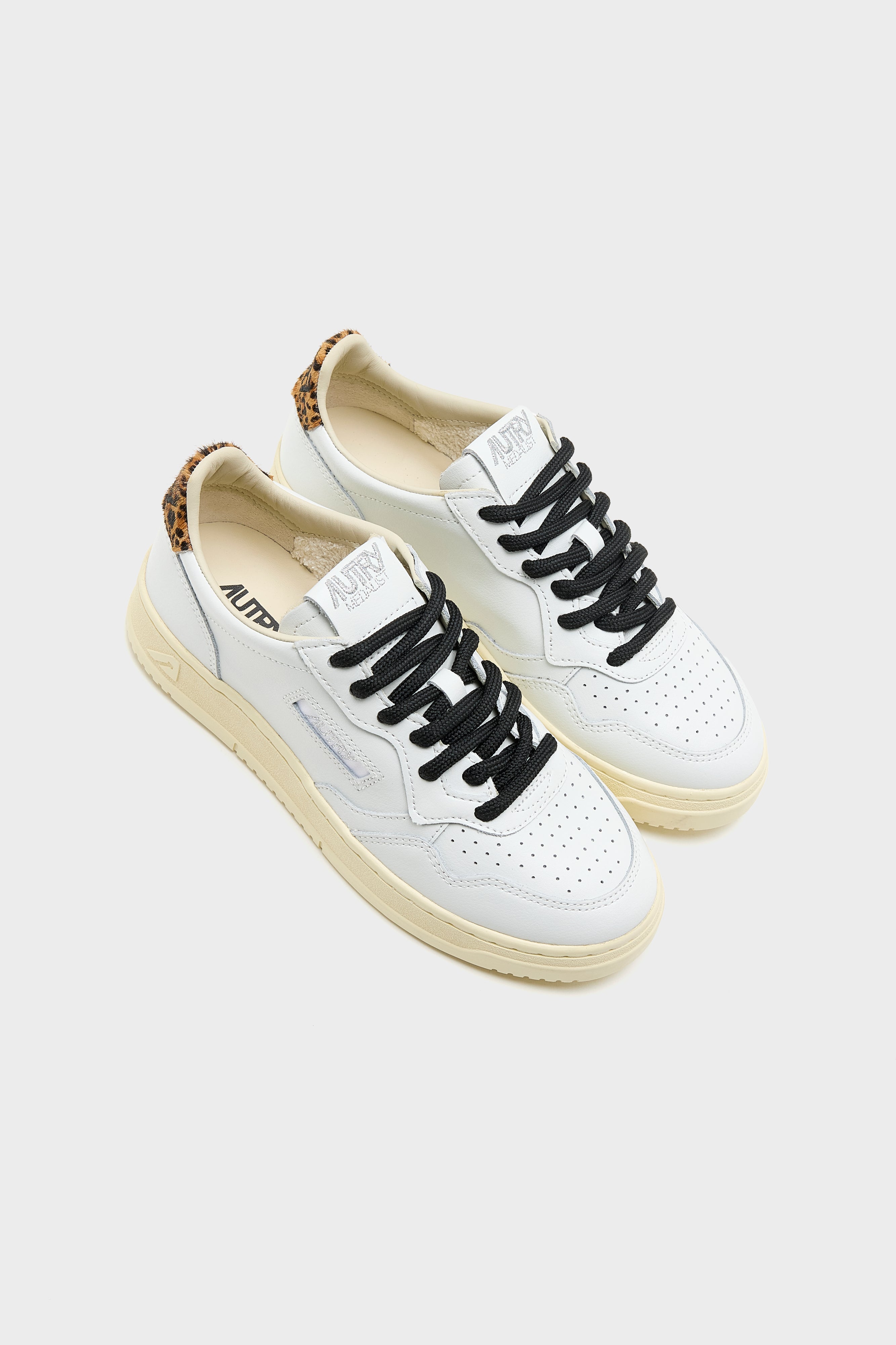 Medalist Low for Women  (261 / W / WHITE)