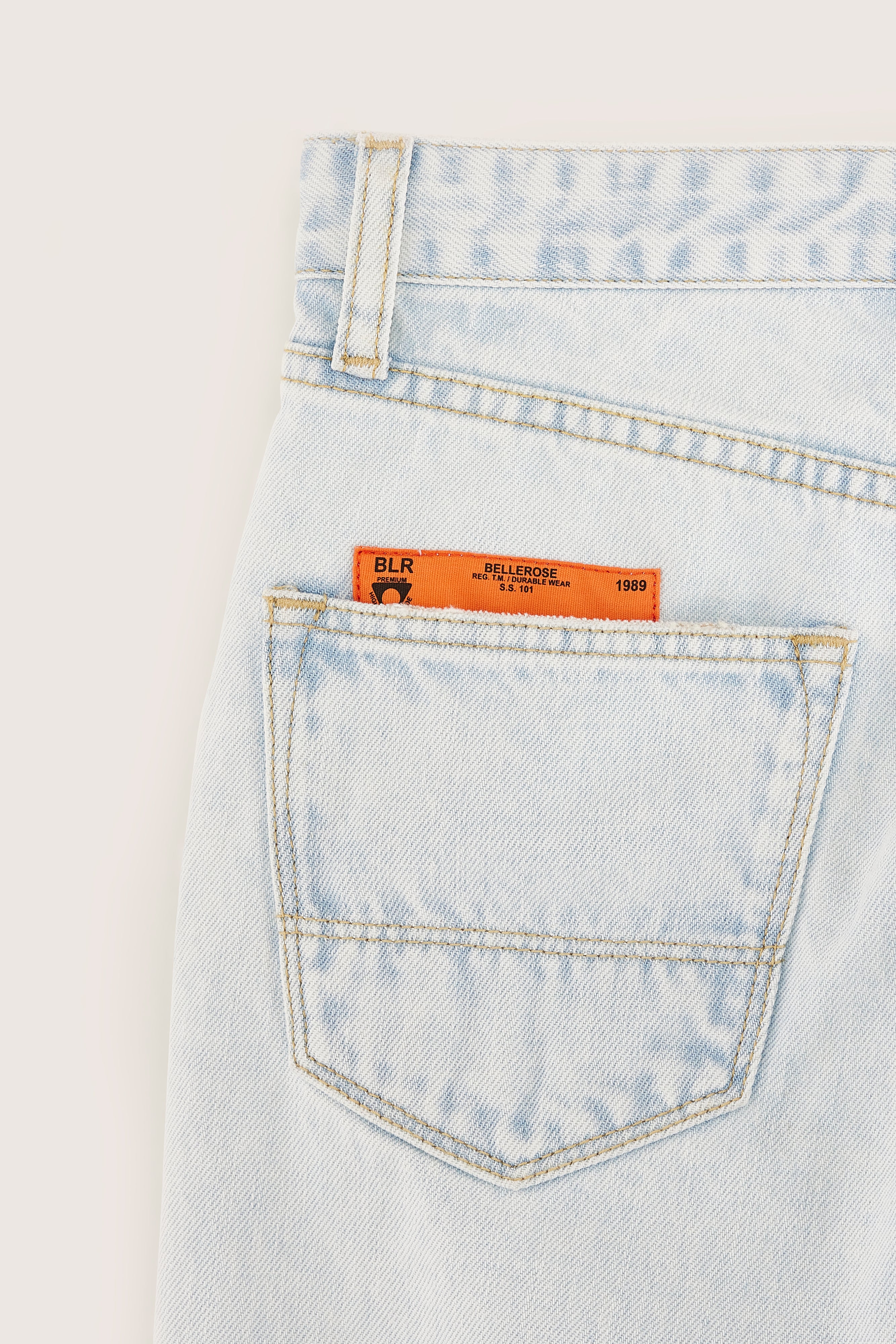 Peters wijde jeans (251 / B / LT BLUE BLEACH)