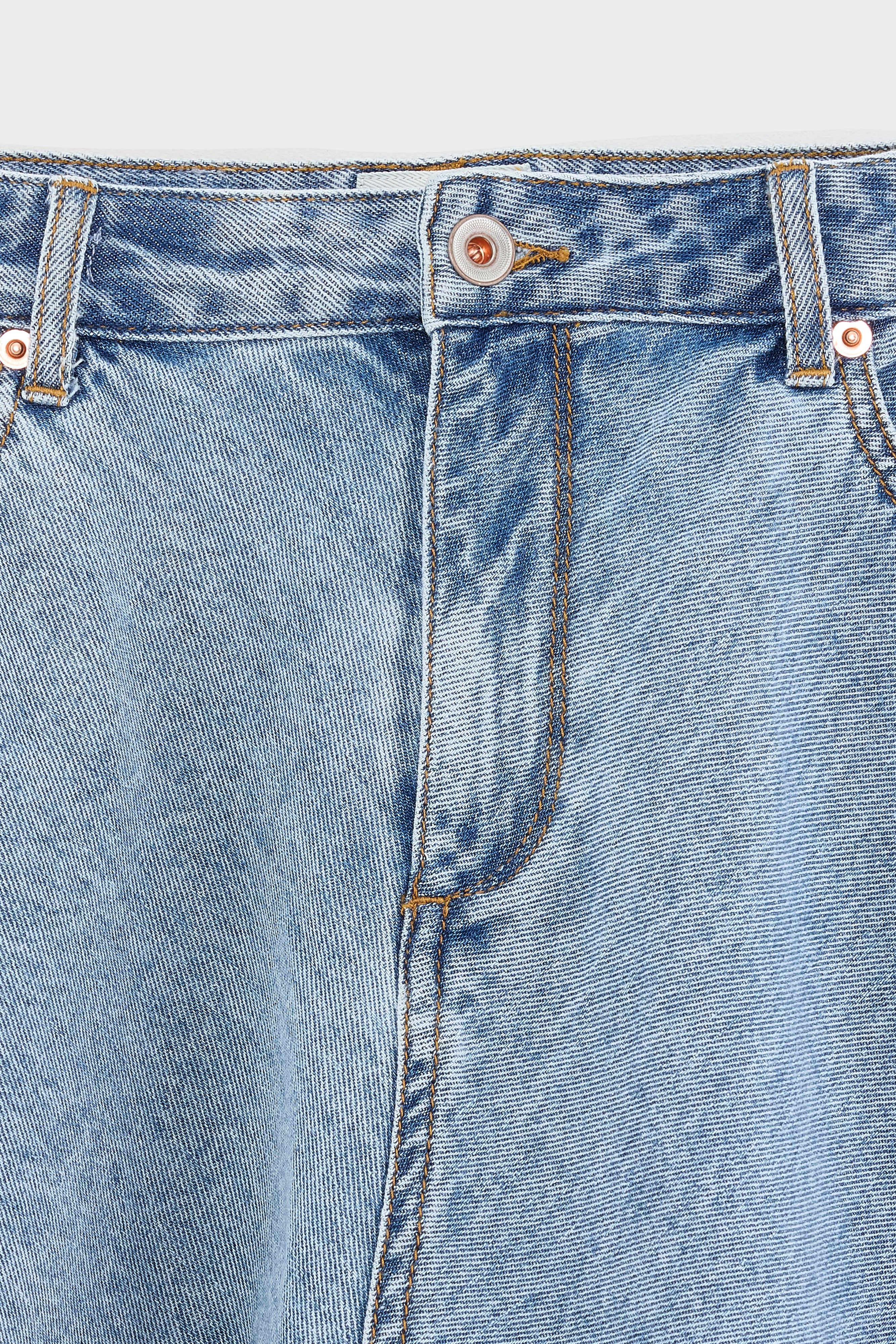 Pecan mini denim skirt (261 / G / MD BLUE BLEACH)