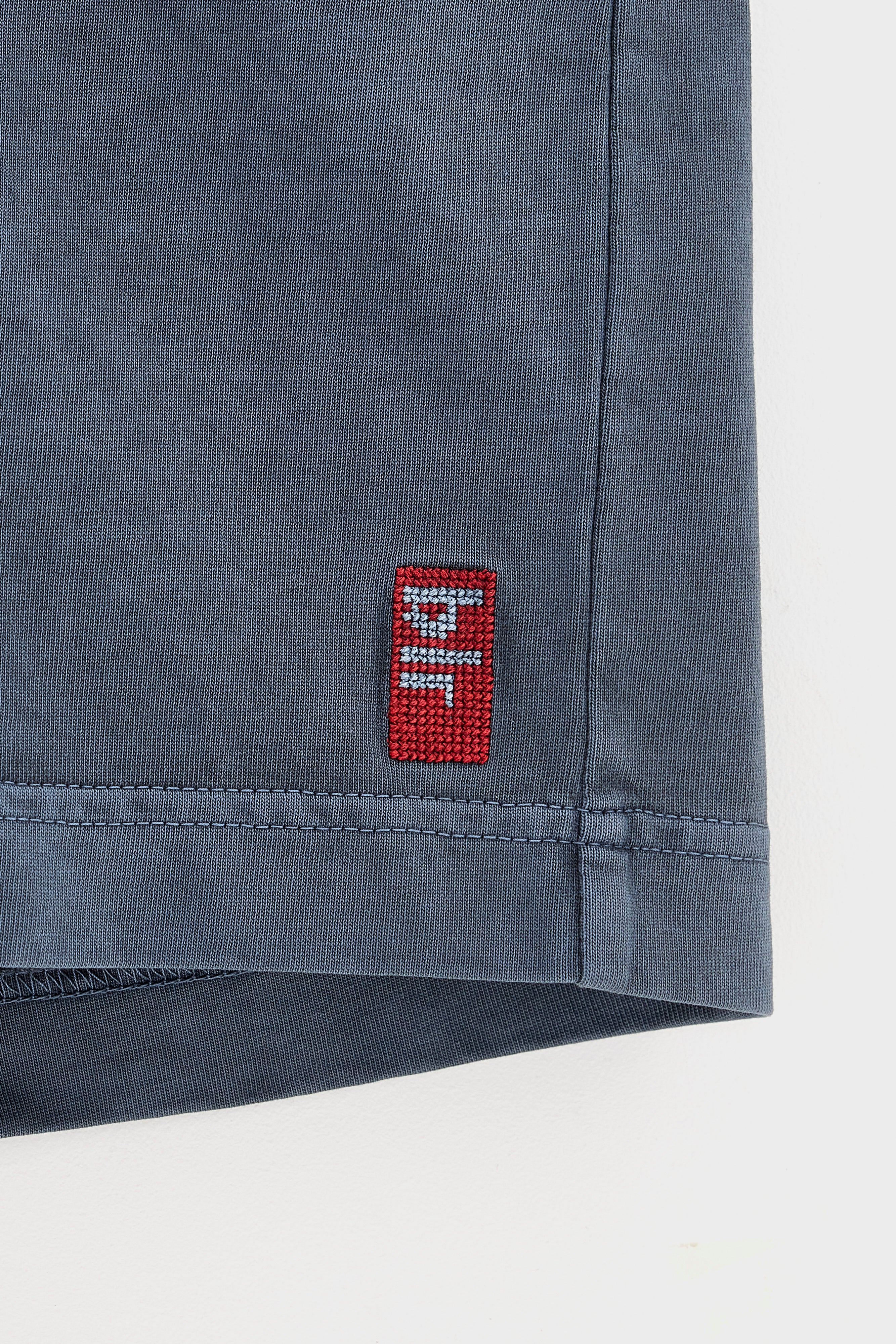 Carlol sweat shorts (261 / B / BLACK SAND)