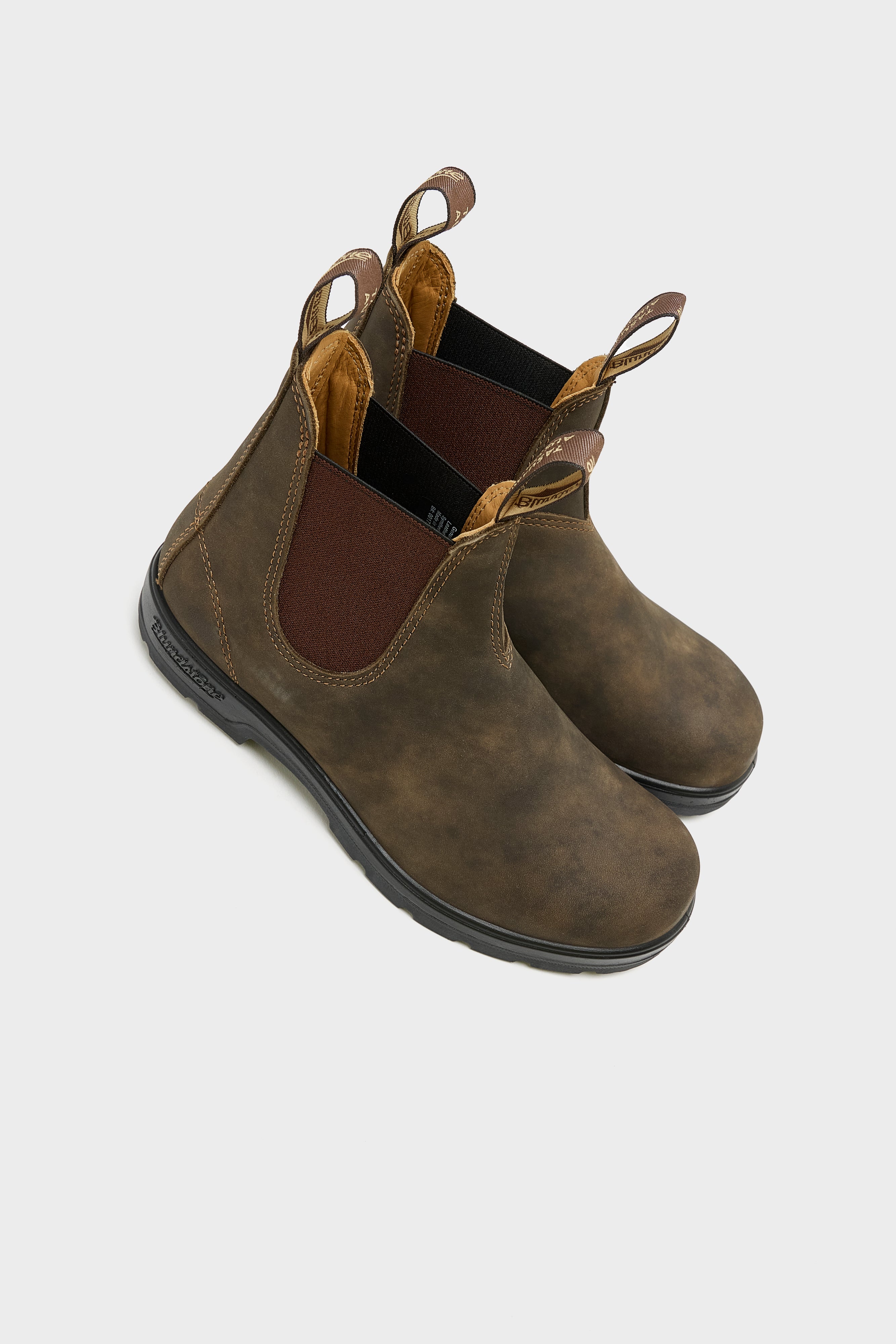 585 Classic Chelsea Boots for Women  (252 / W / BROWN)