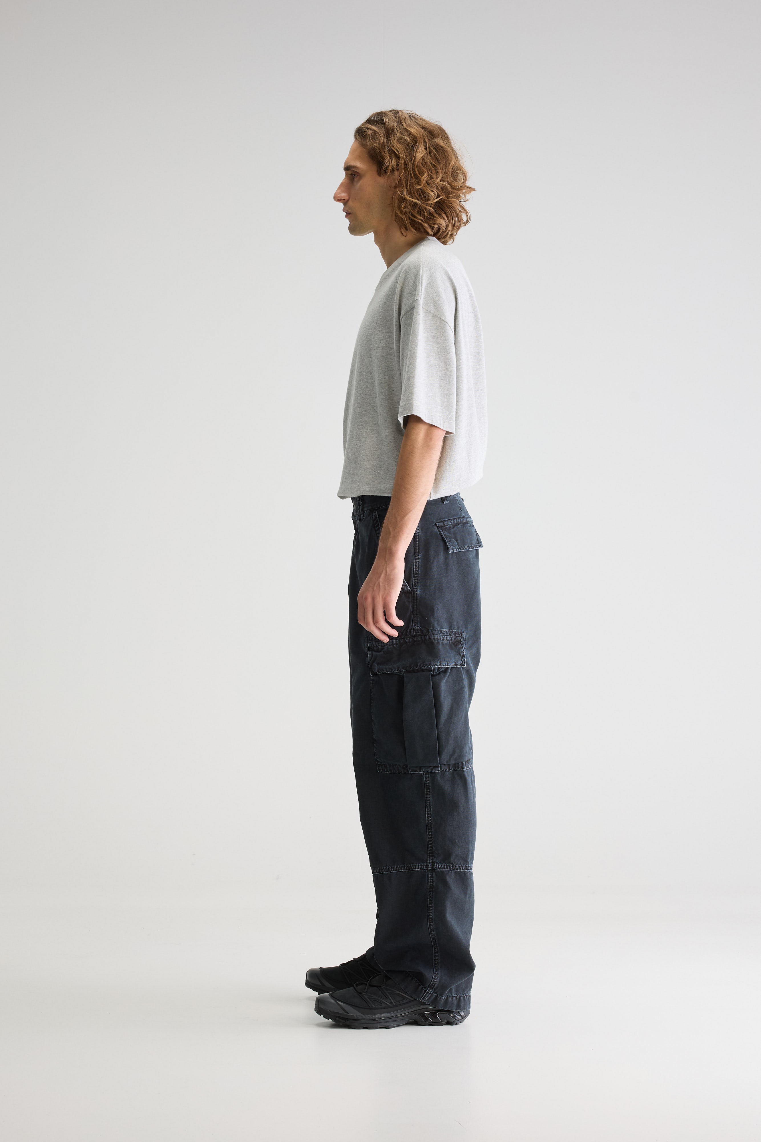 Kubi relaxed trousers (251 / M / CHARCOAL)