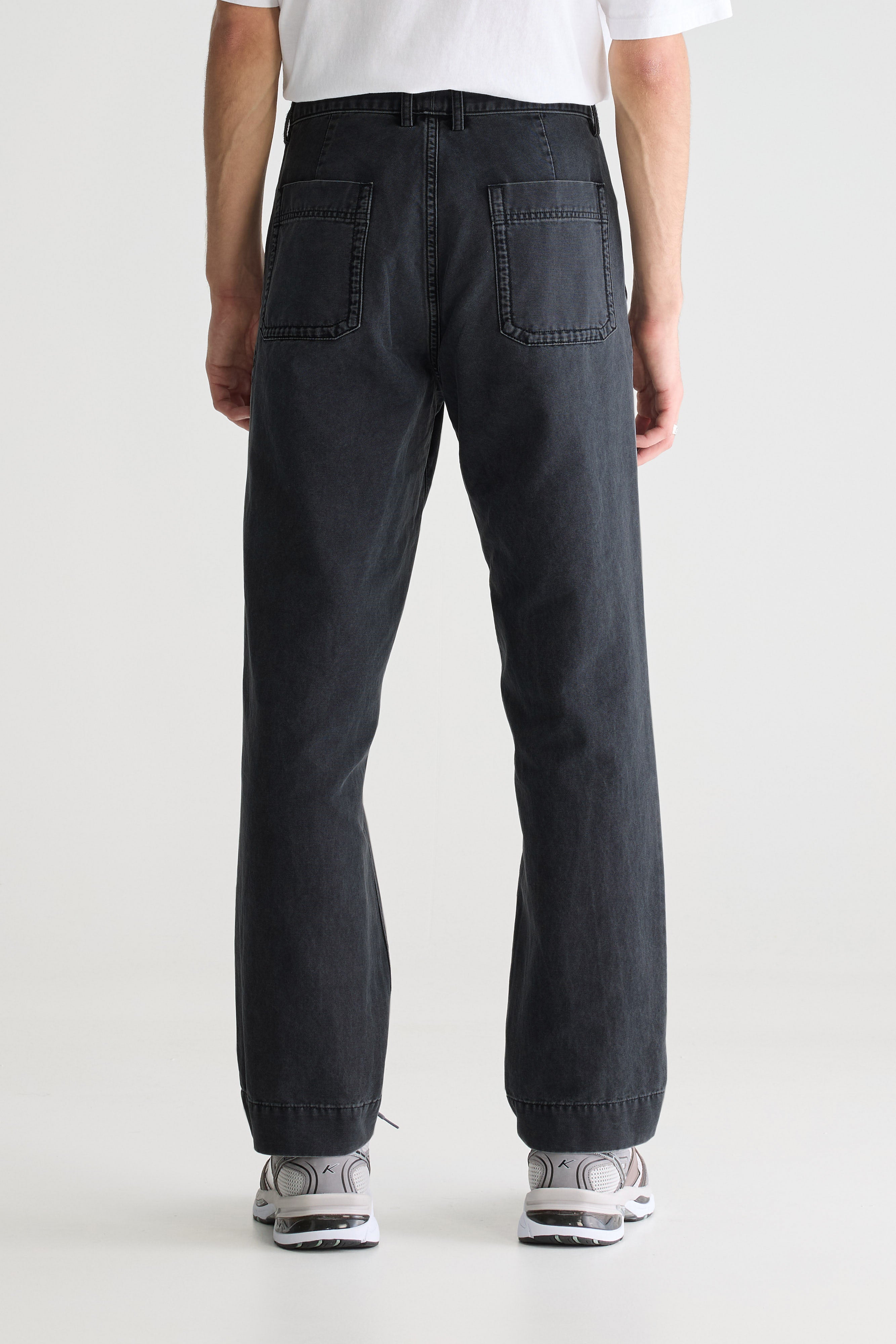 Pen Straight Trousers - Charcoal For Men | Bellerose