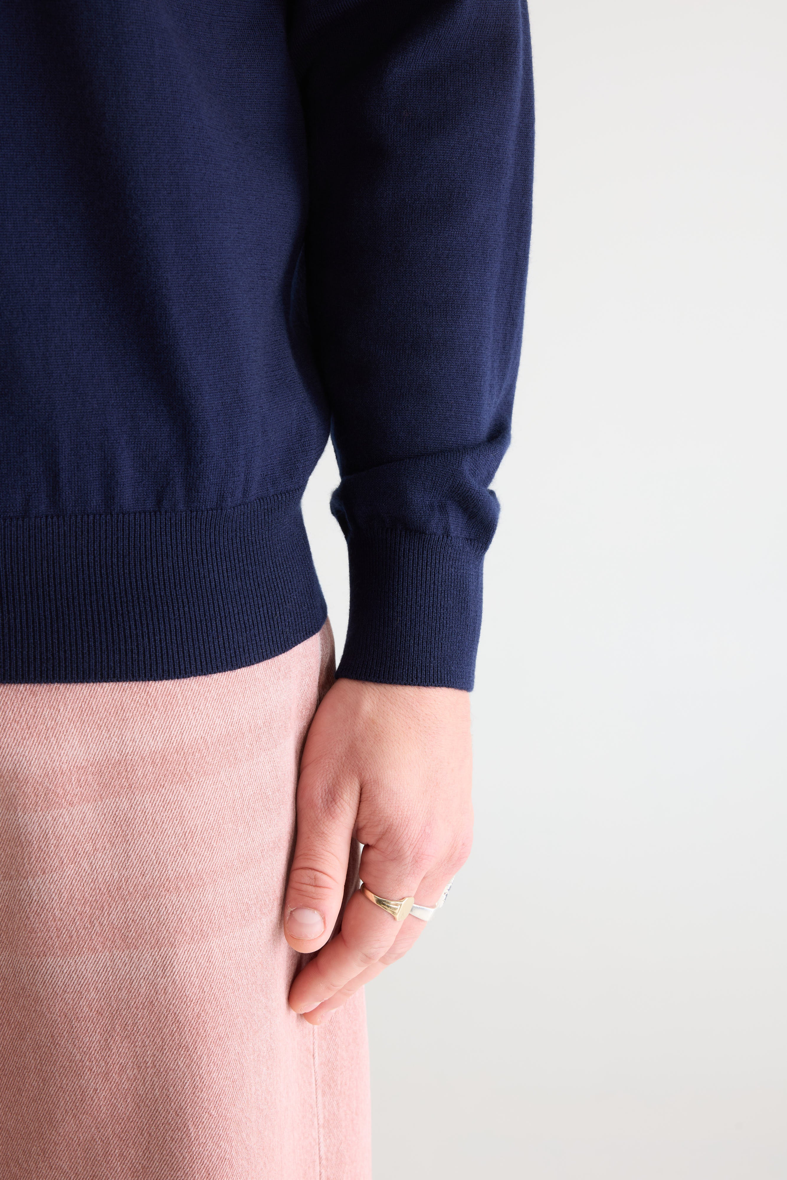 Dilliv crewneck sweater  (251 / M / NAVY)