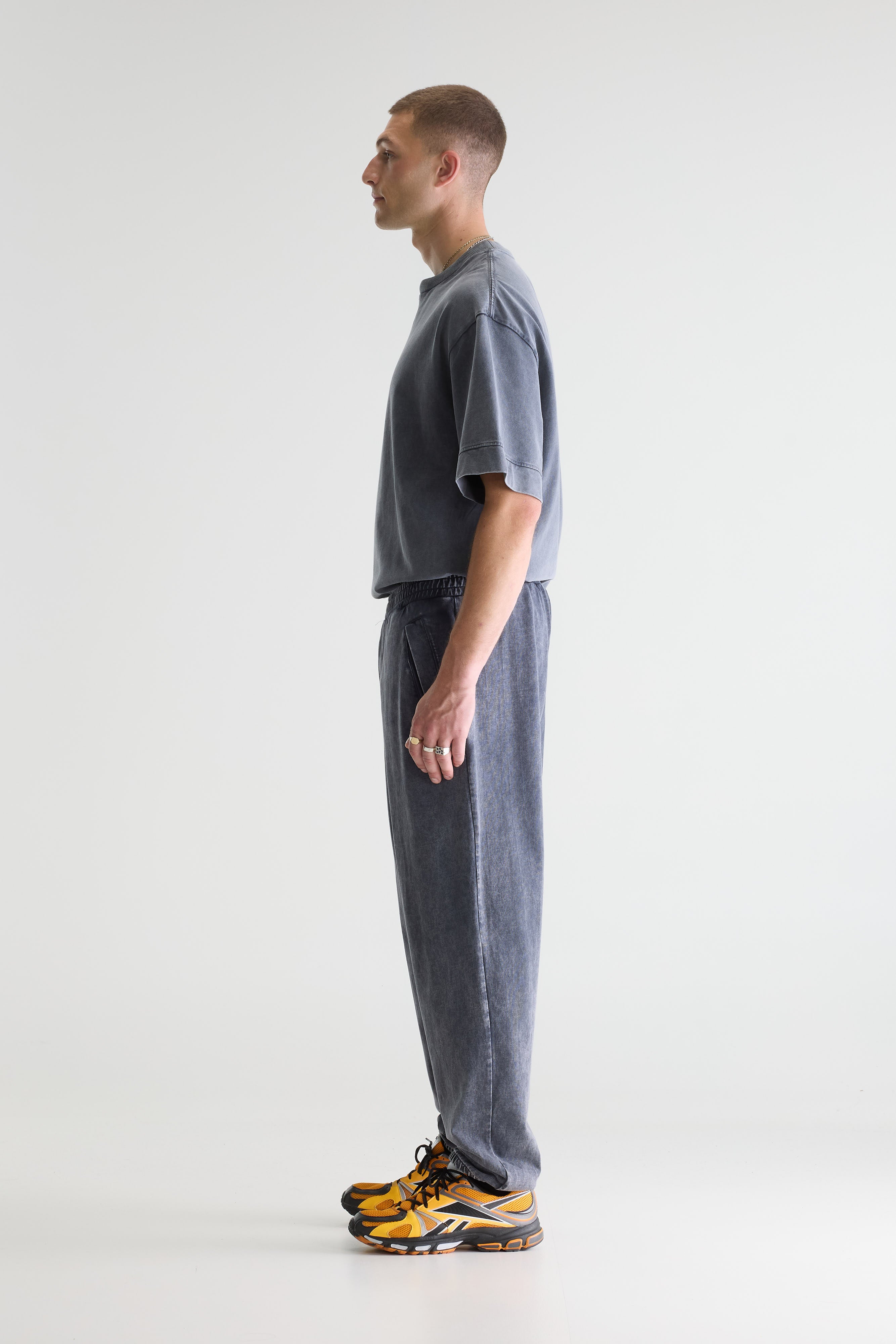 Flask jogging pants (261 / M / NAVY)