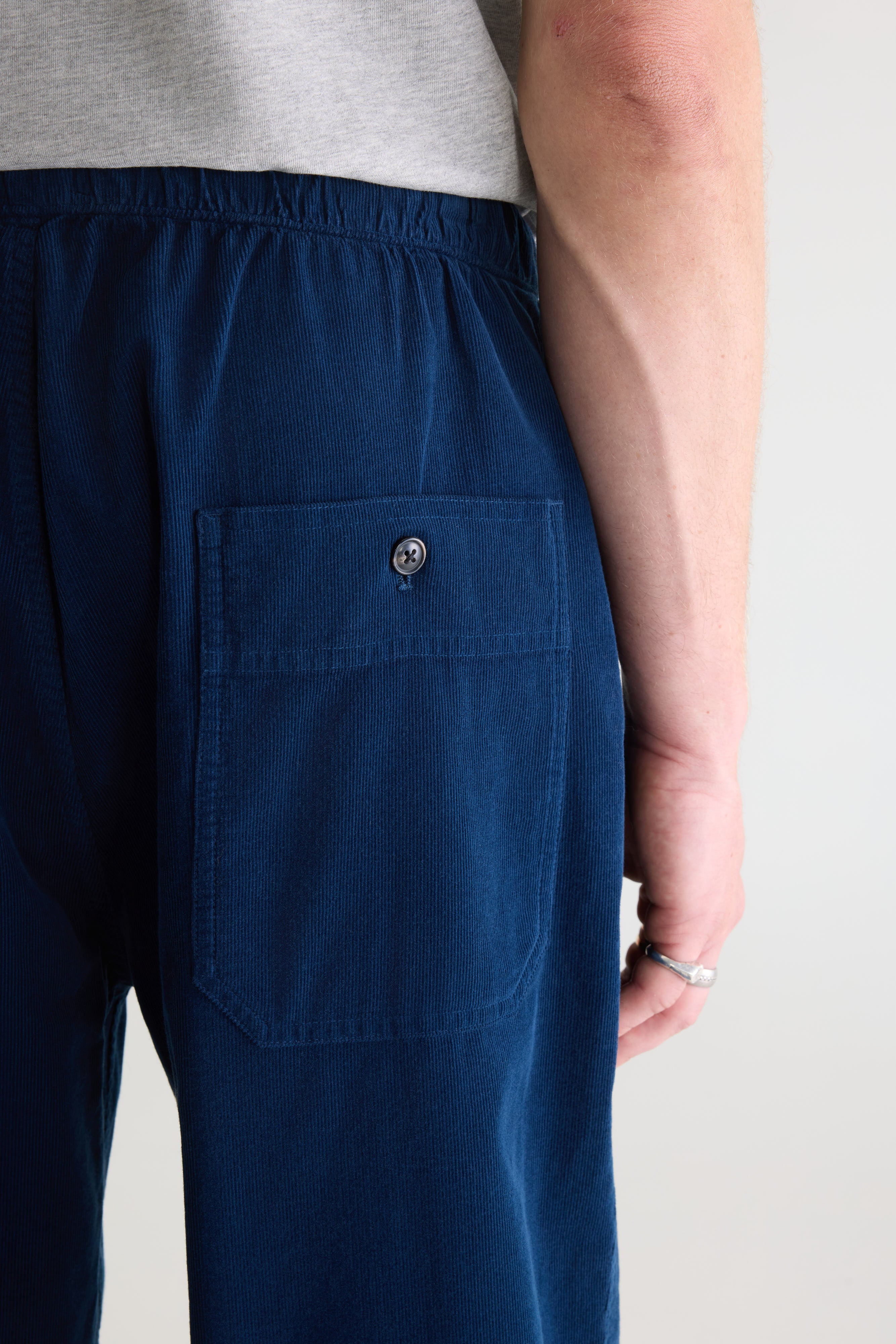 Julius corduroy trousers (261 / M / WORKER)