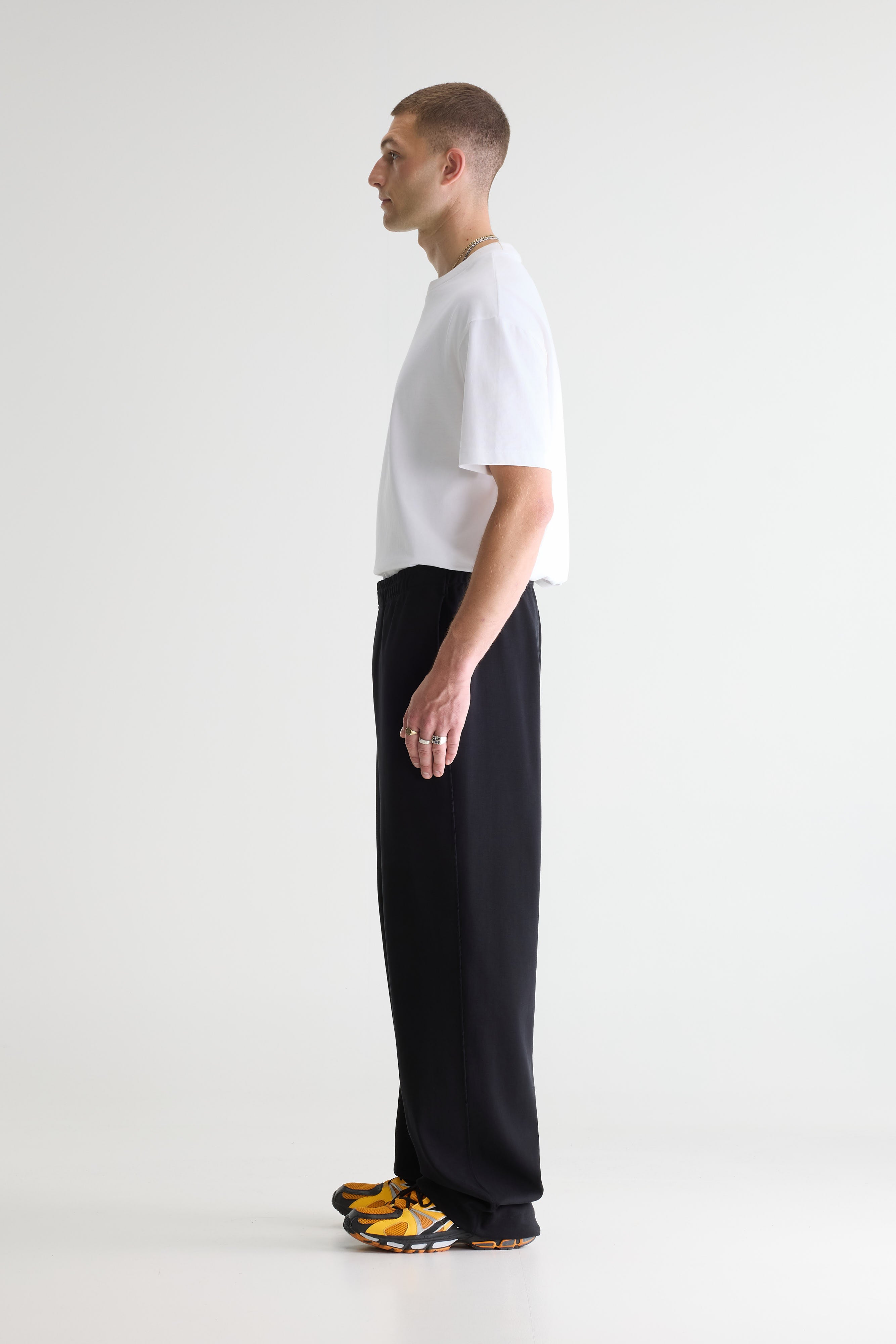 Flown wide jogging pants (261 / M / BLACK)