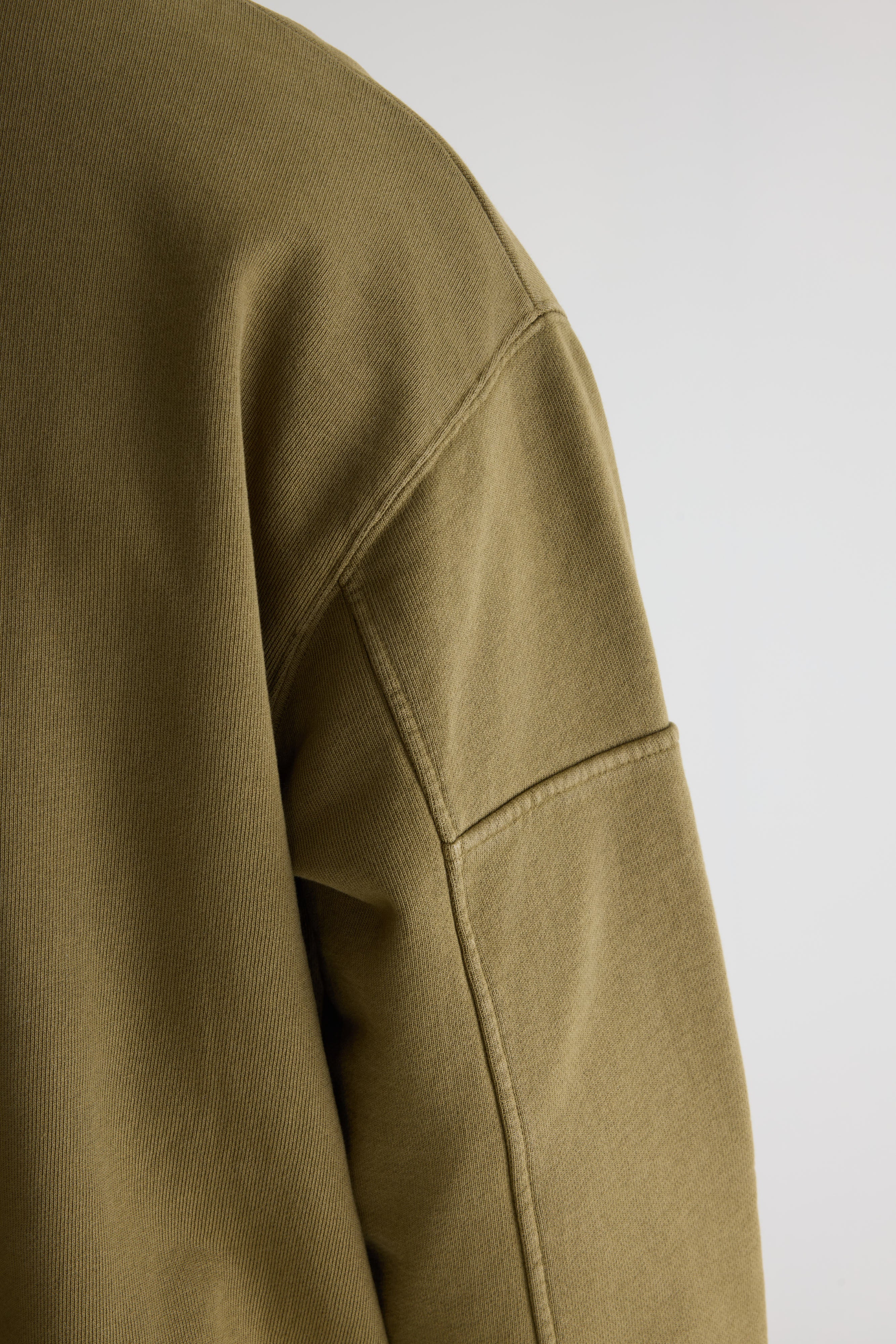 Fapien crewneck sweatshirt (261 / M / MILITARY)