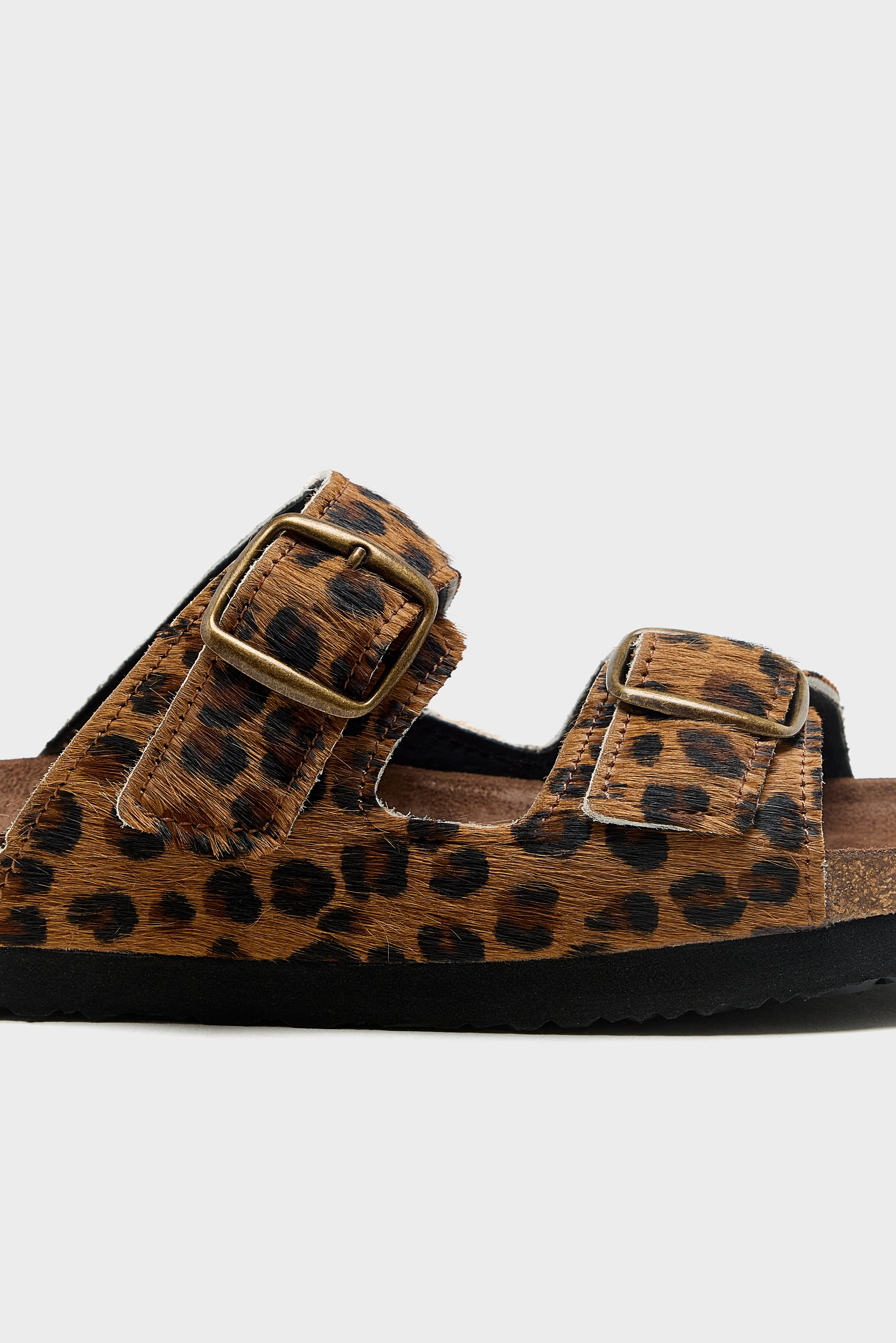 Leopard Ponyhair Sandals  (261 / W / BROWN)
