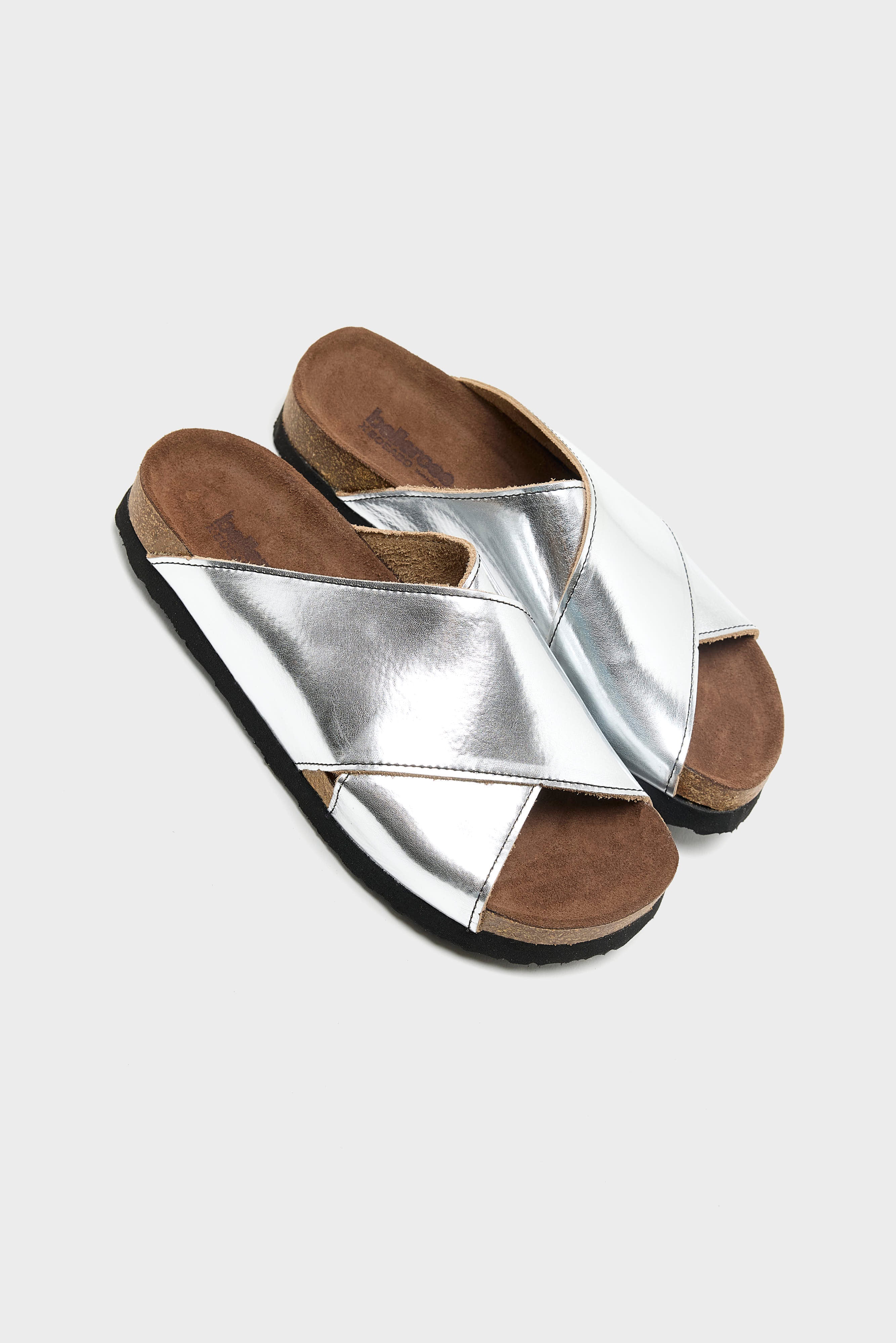 Metallic Leather Cross Sandals  (261 / W / SILVER)
