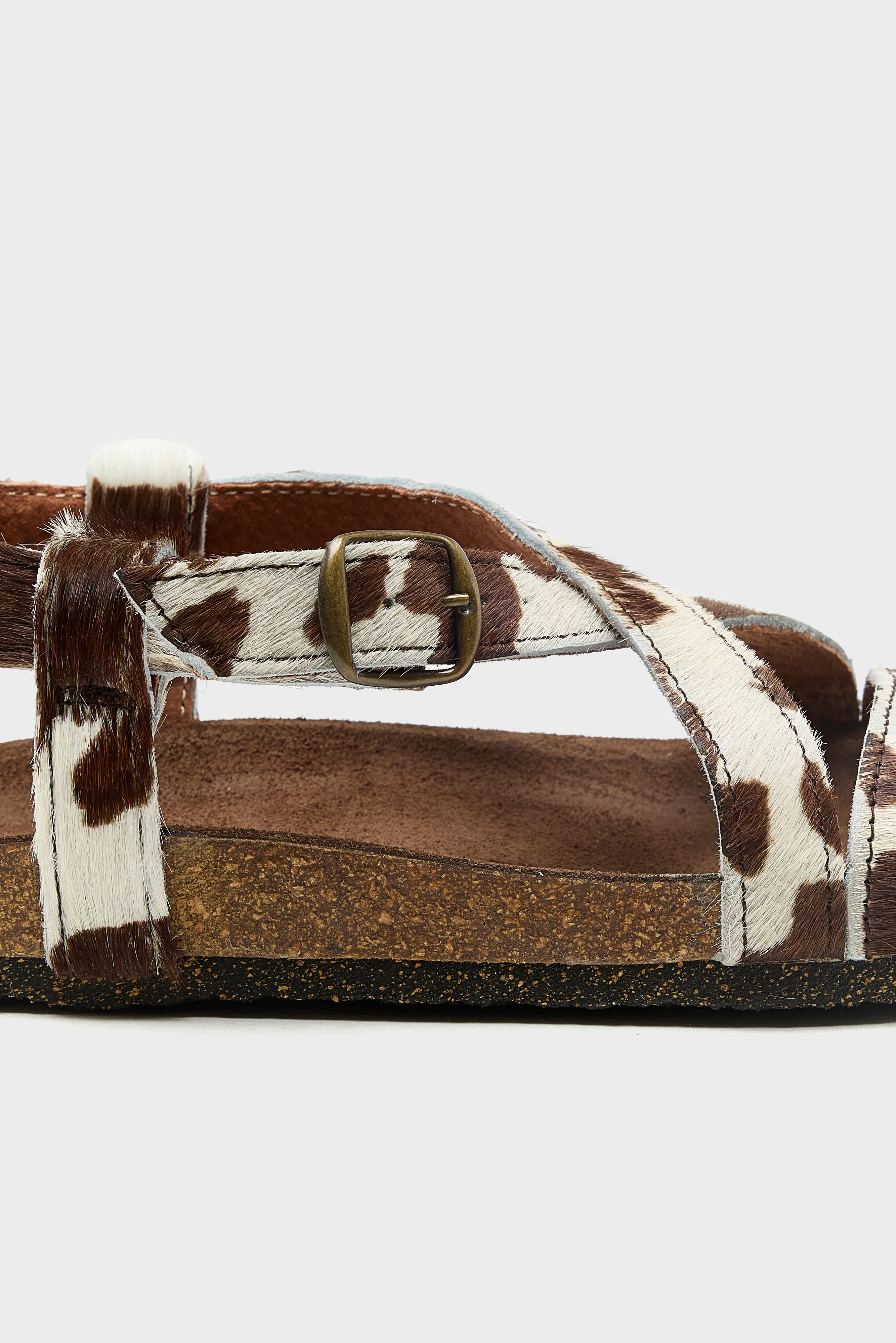 Cowprint Ponyhair Cross Strap Sandals  (261 / W / WHITE)