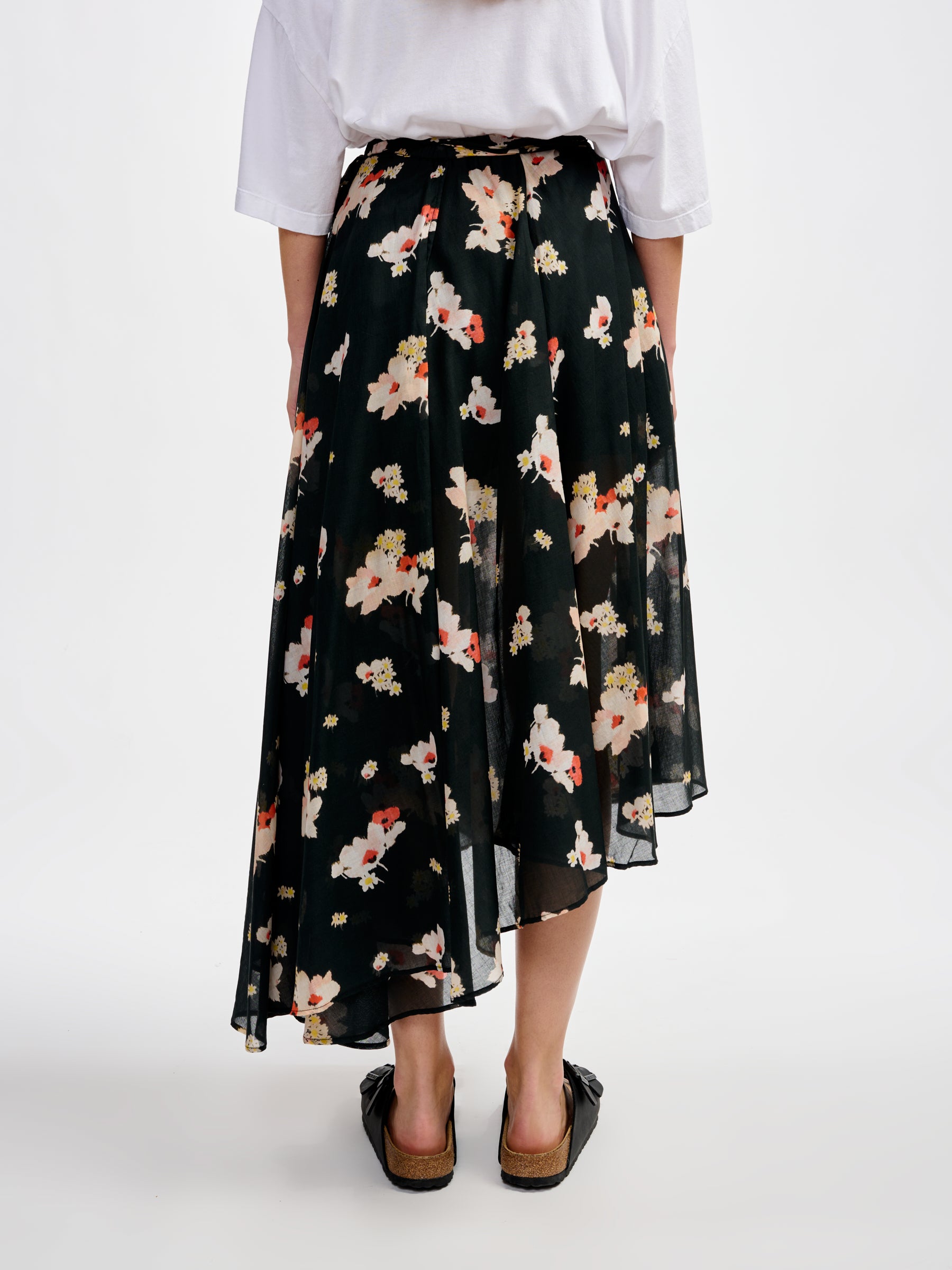 tilde skirt (241 / W / DISPLAY C)