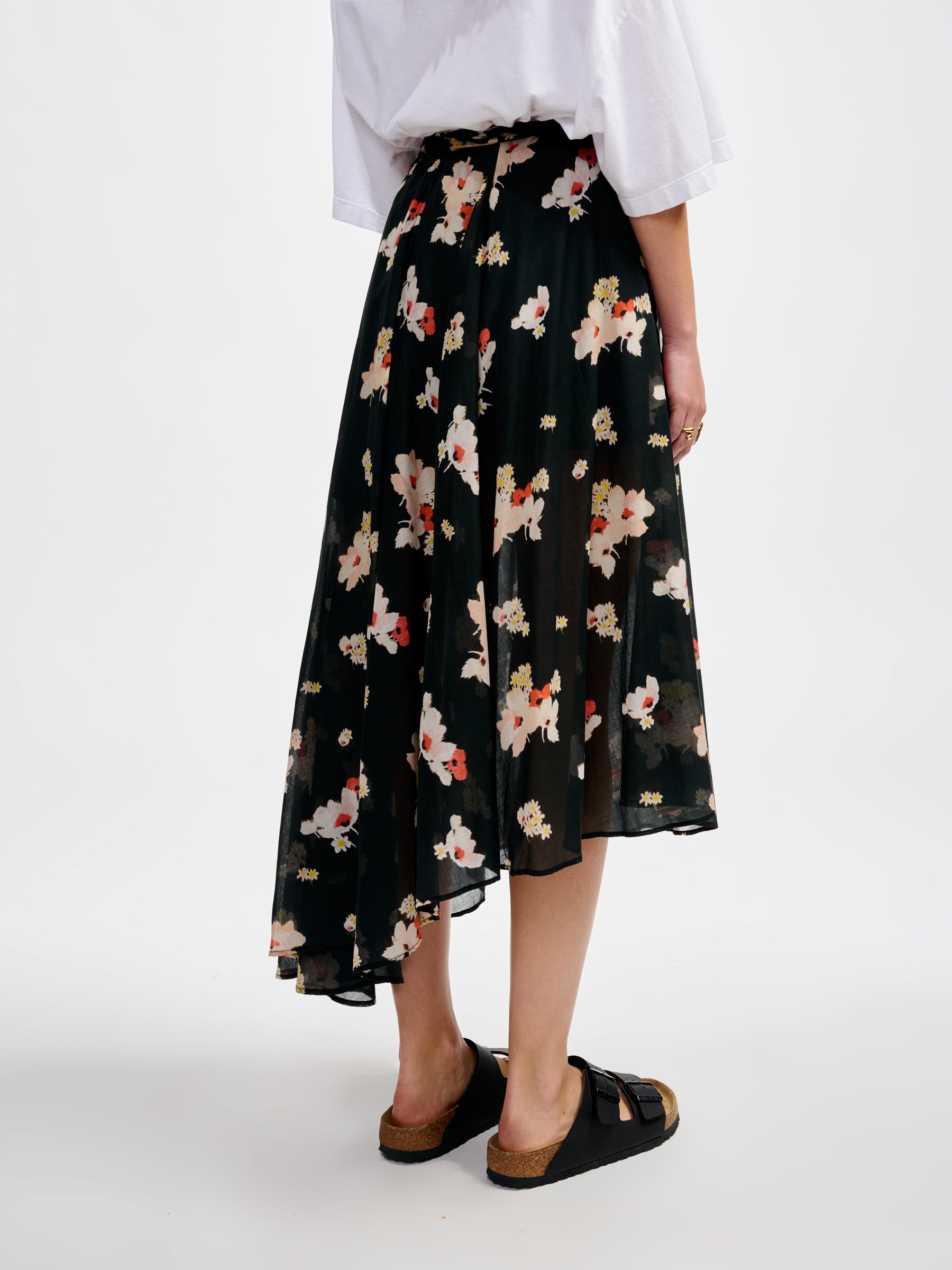 tilde skirt (241 / W / DISPLAY C)