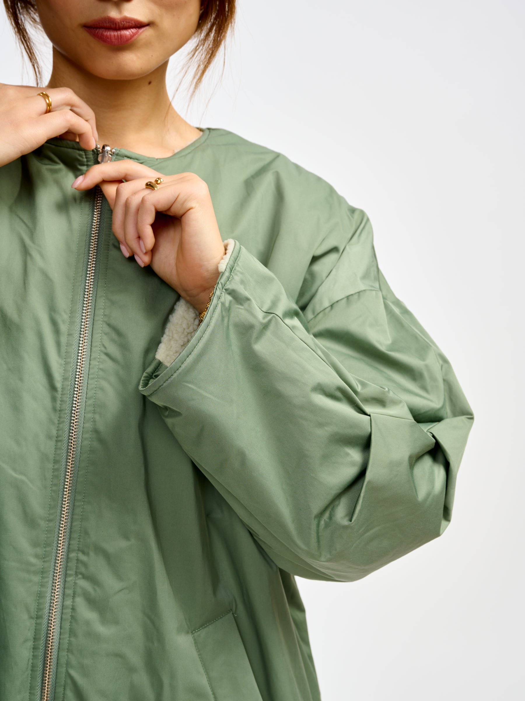 manteau hug (241 / W / EUCALYPTUS)