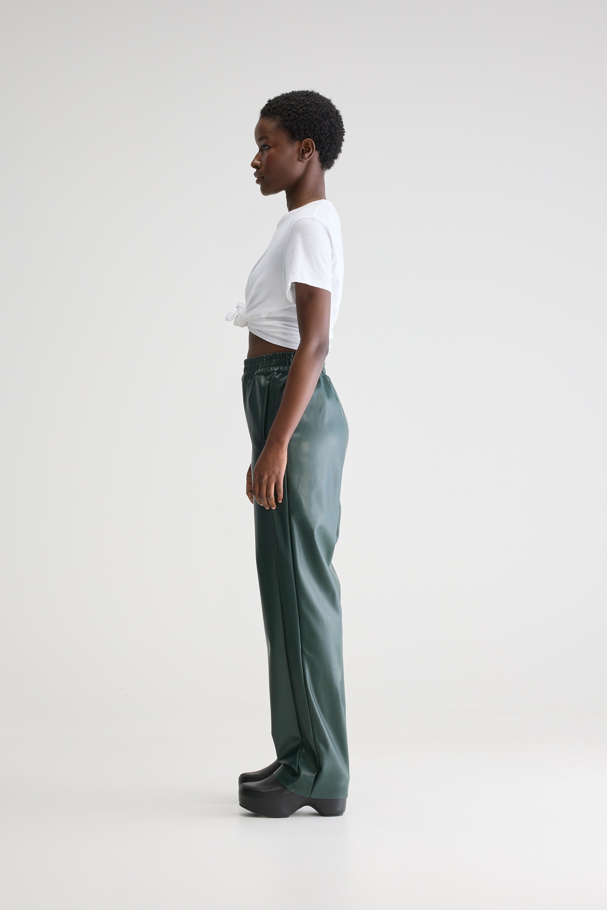 Janda faux leather trousers (251 / W / HUNTER)