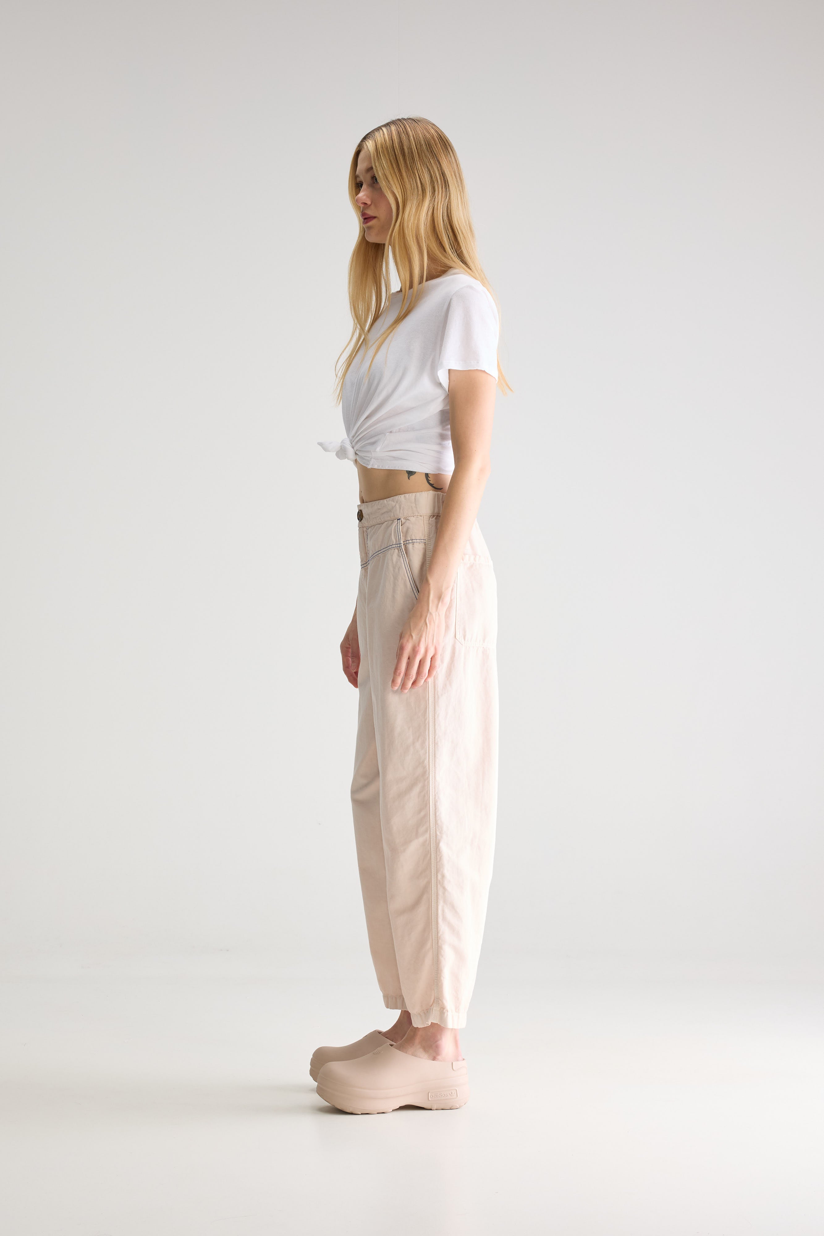 Walker relaxed trousers (251 / W / MOON)