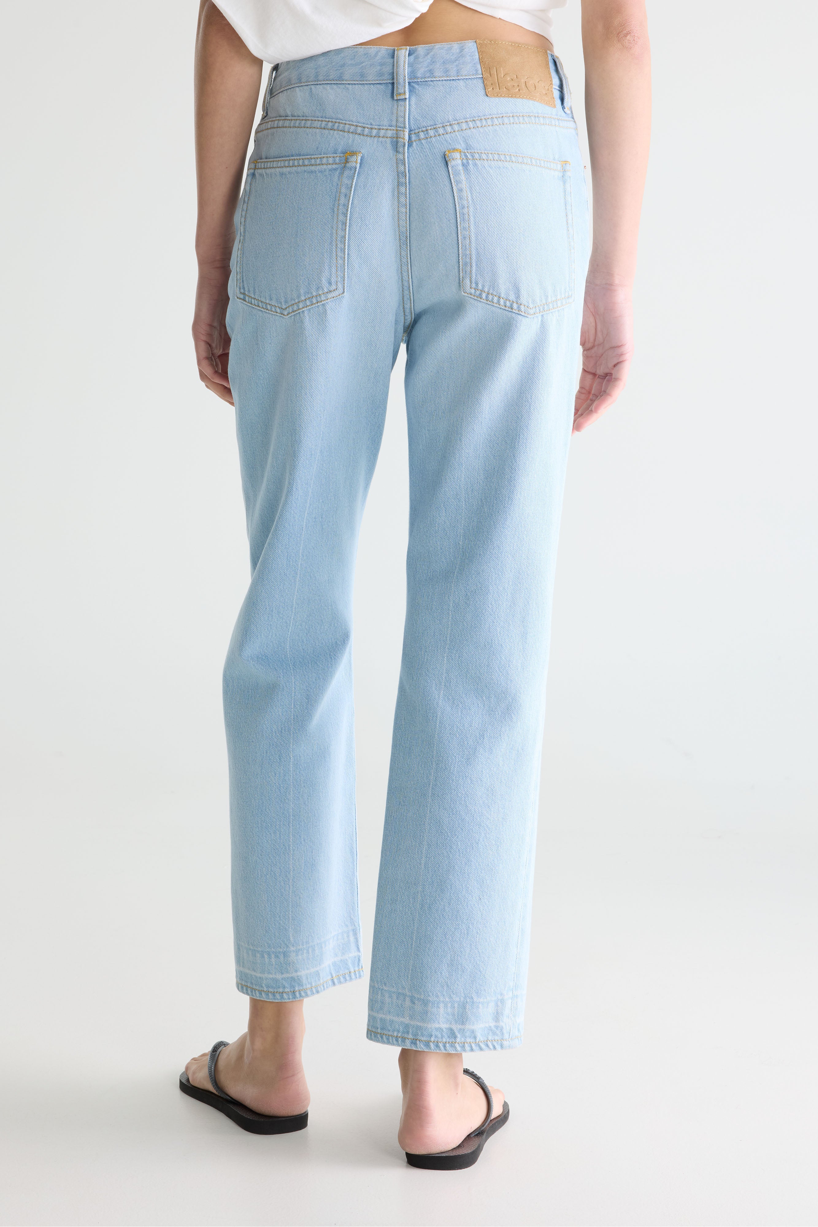Denim N. 34 Jean Régulier - Used light blue Pour Femme | Bellerose