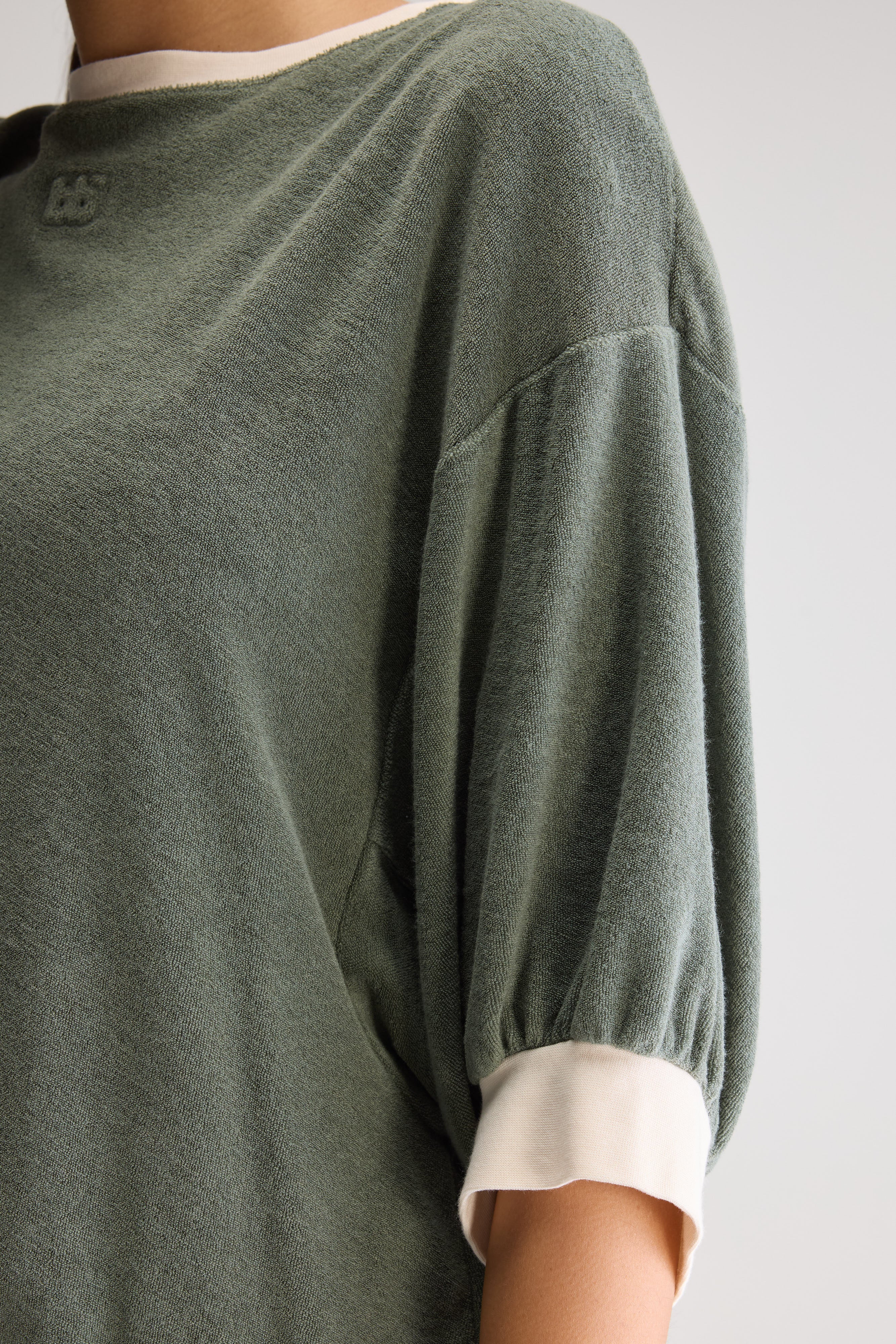 Sweatshirt décontracté Frisby (251 / W / DUSTY OLIVE)