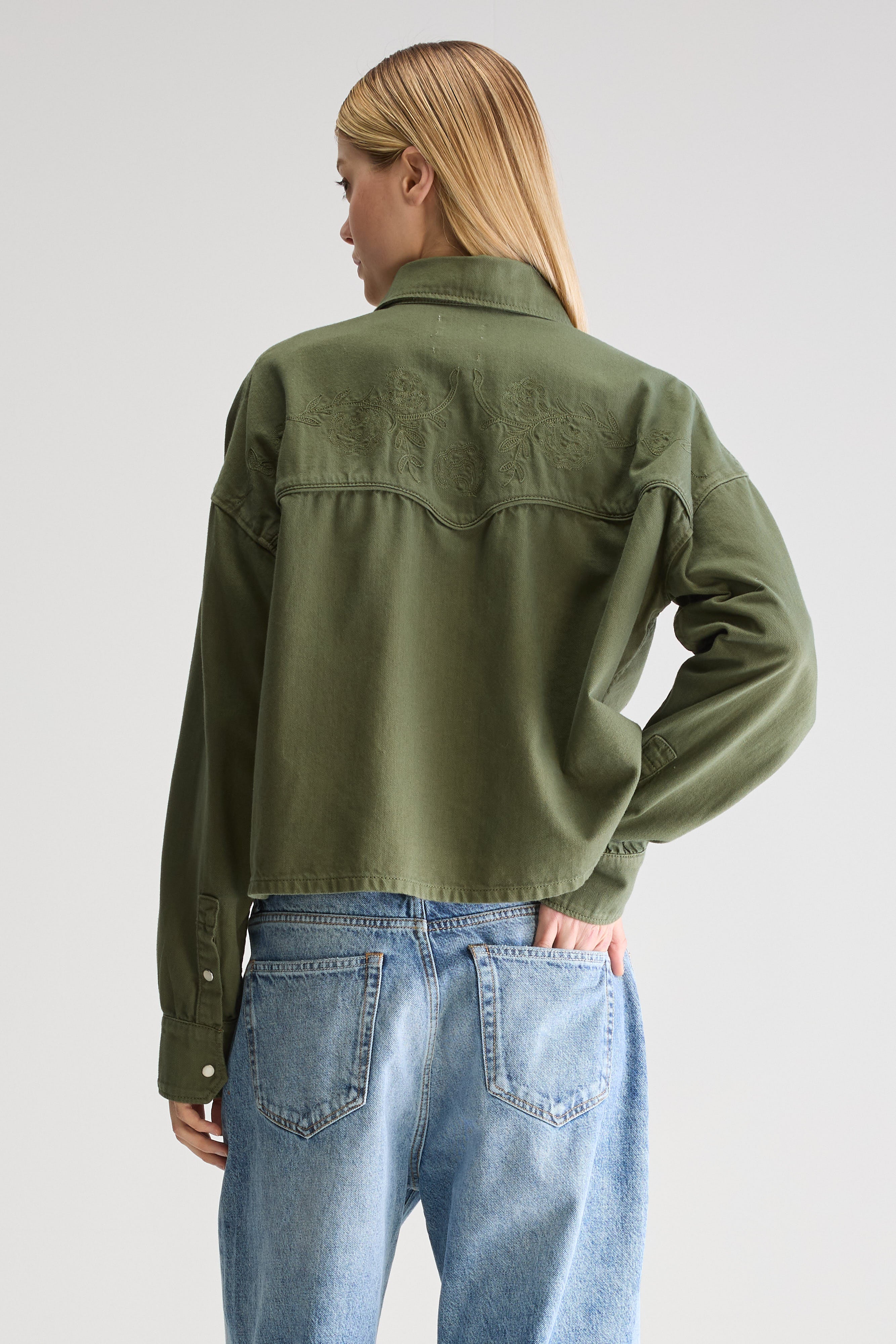Polaris cropped denim hemd (251 / W / DUSTY OLIVE)