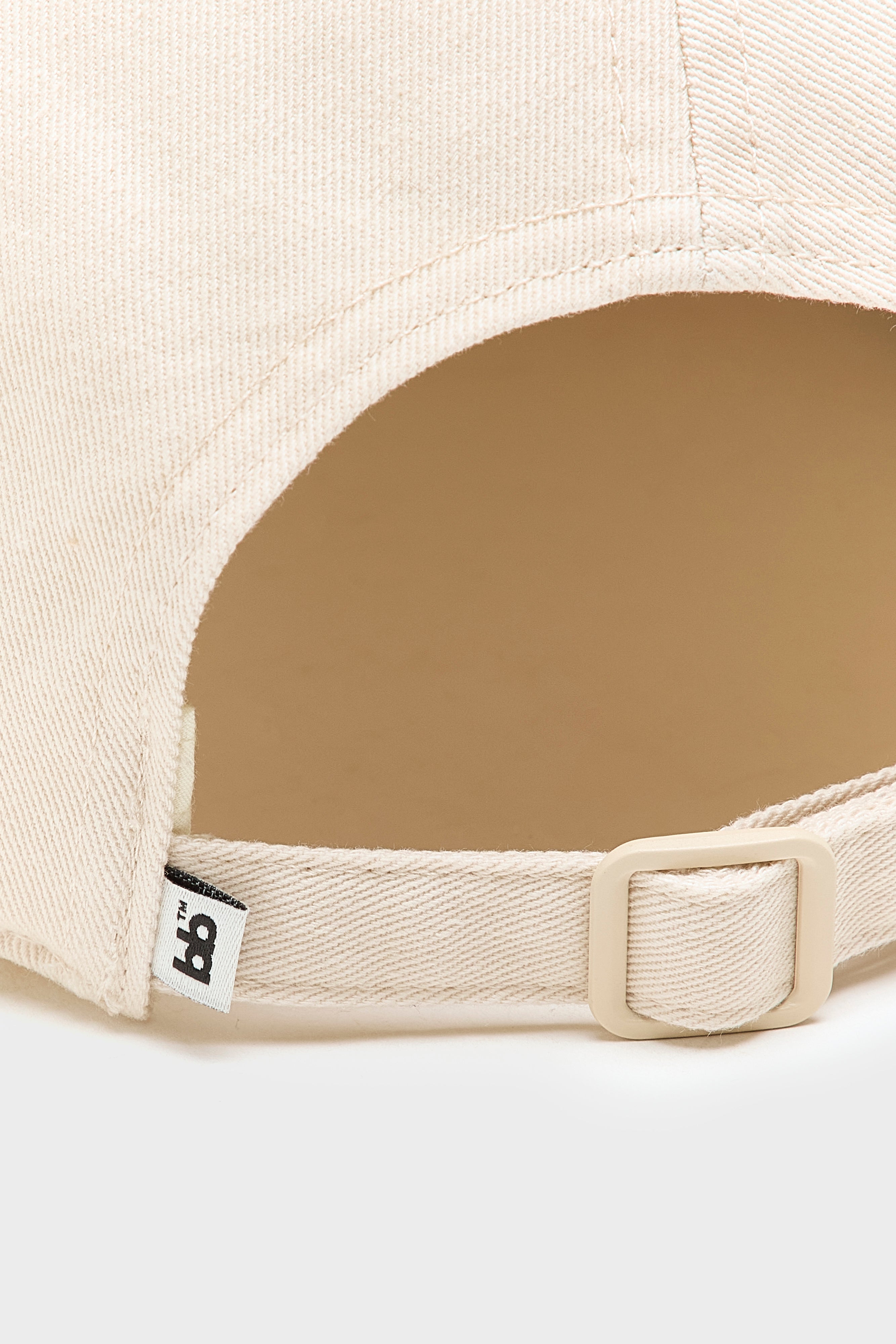 Dacor baseball cap (252 / W / SWAN)