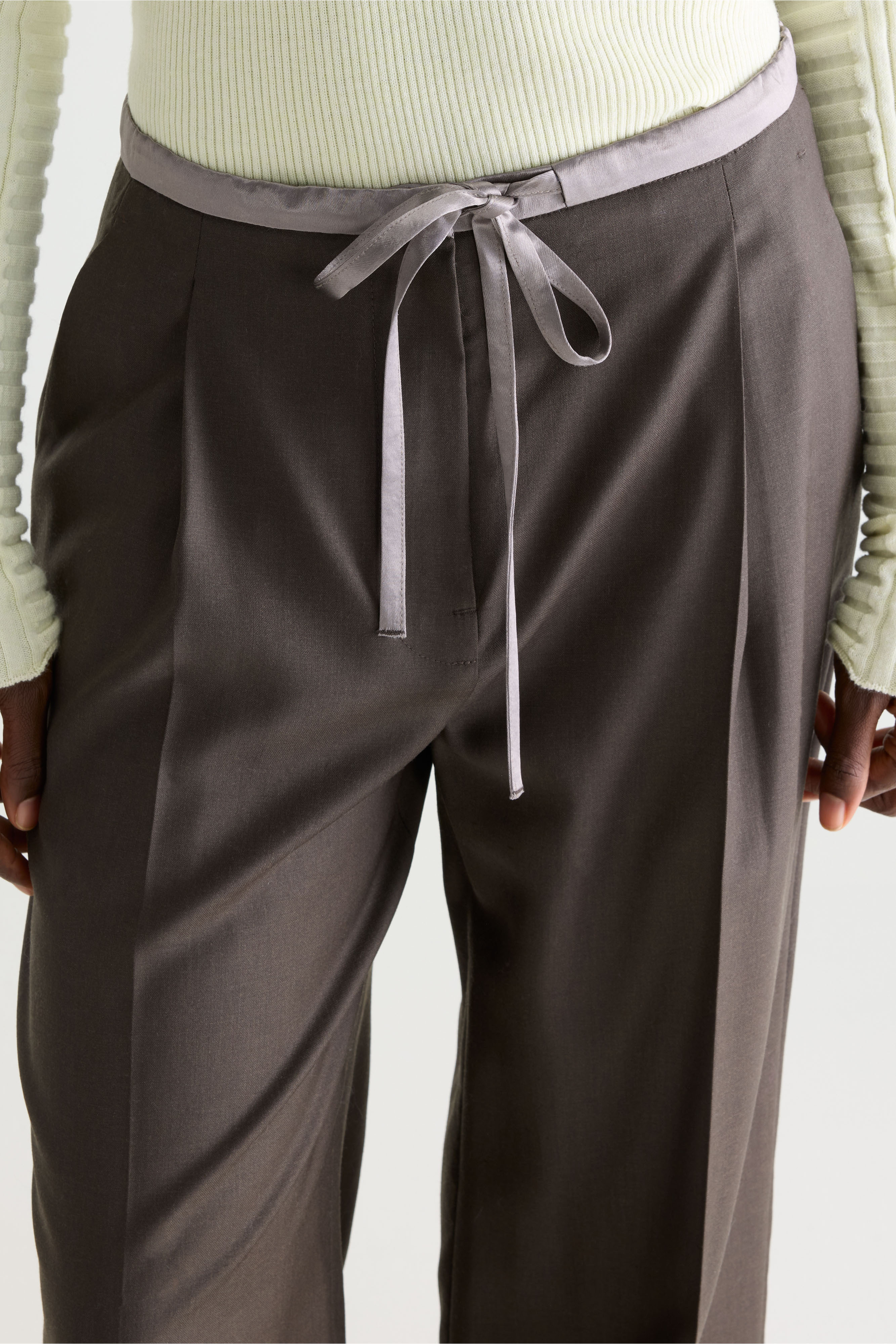 Vestal regular trousers (261 / W / DARK ROAST)