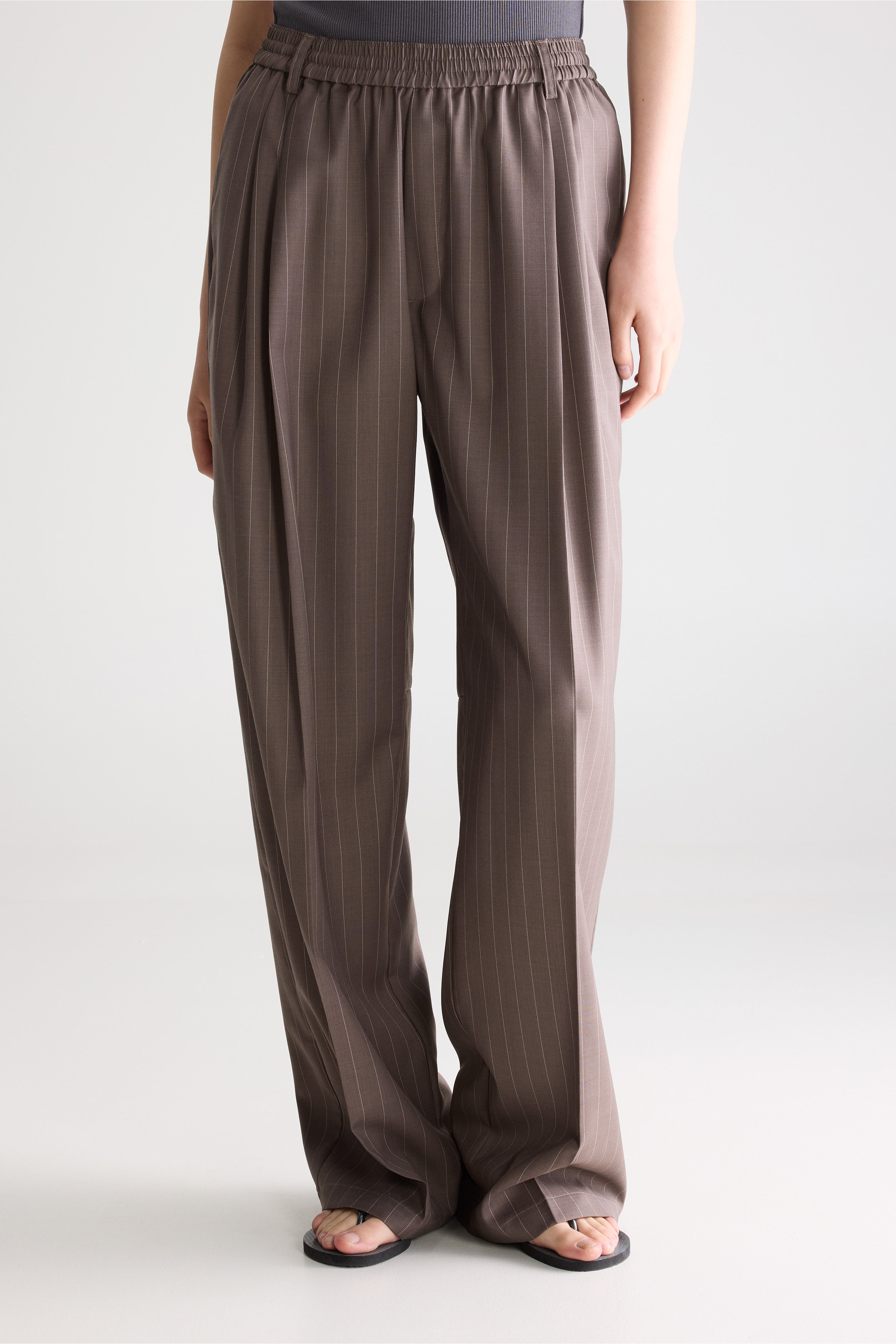 Jilo Tapered Trousers - Ecru / Latte For Women | Bellerose