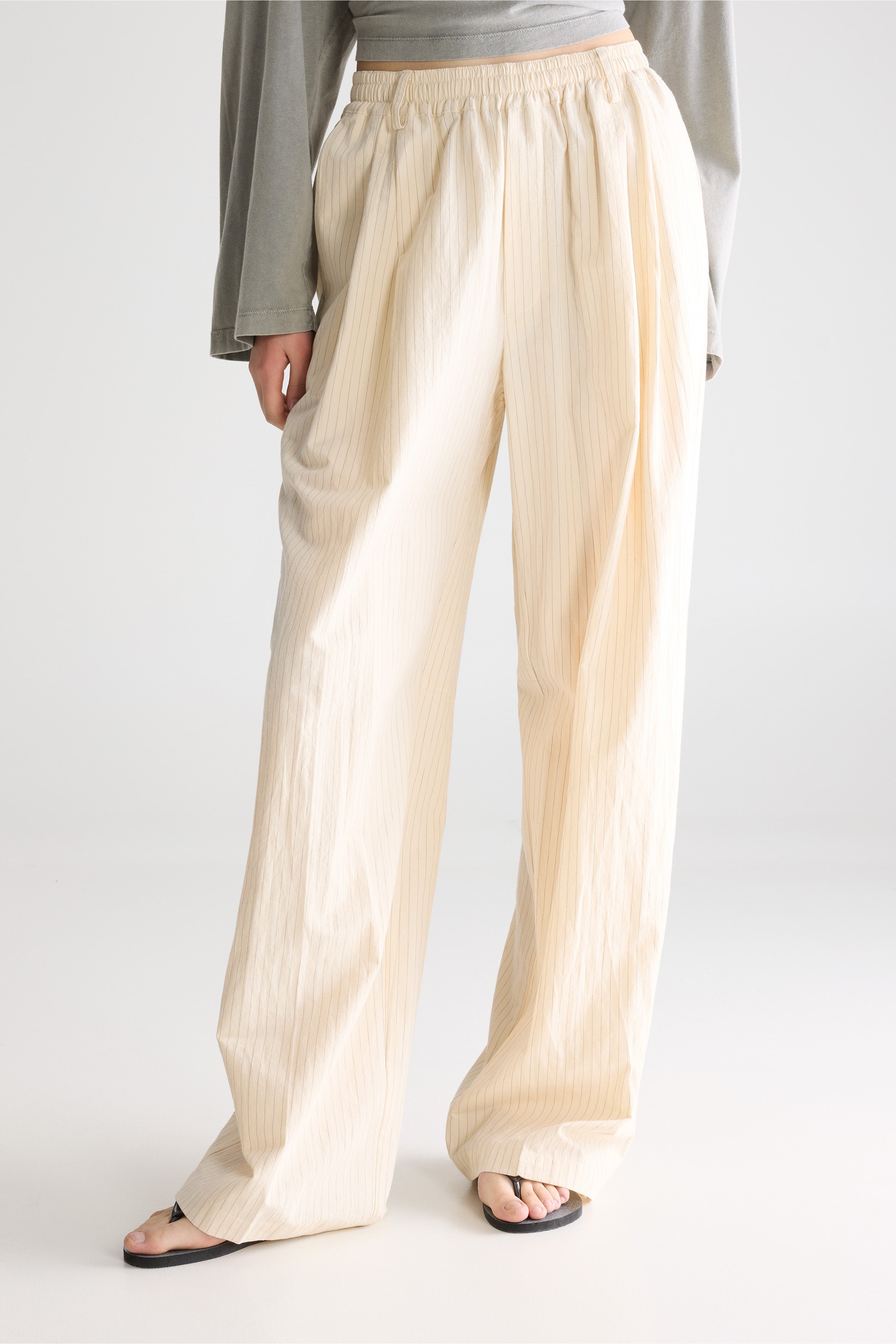 Jilo Tapered Trousers - Cream / Storm For Women | Bellerose