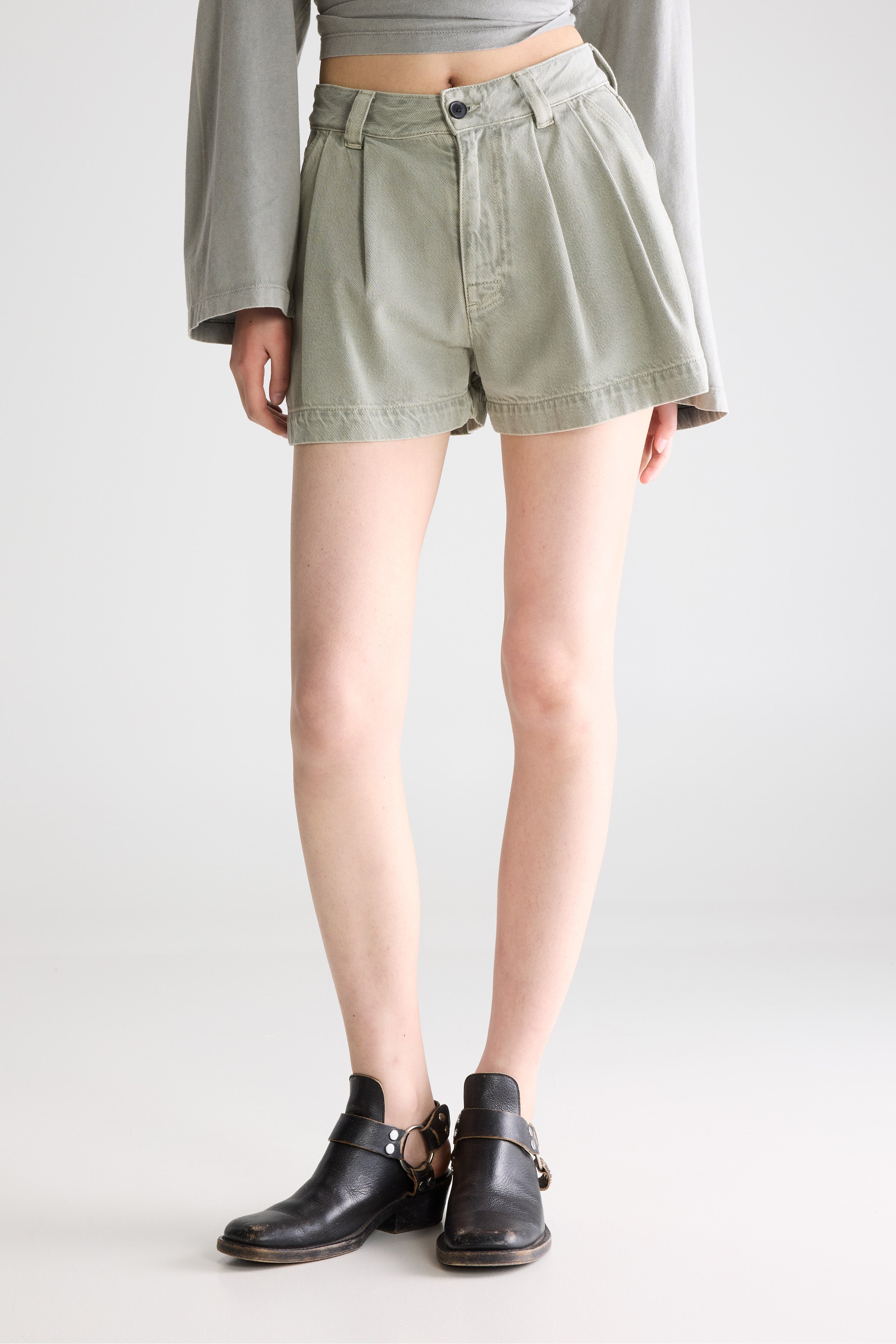 Prisma Pleated Denim Shorts - Thym For Women | Bellerose