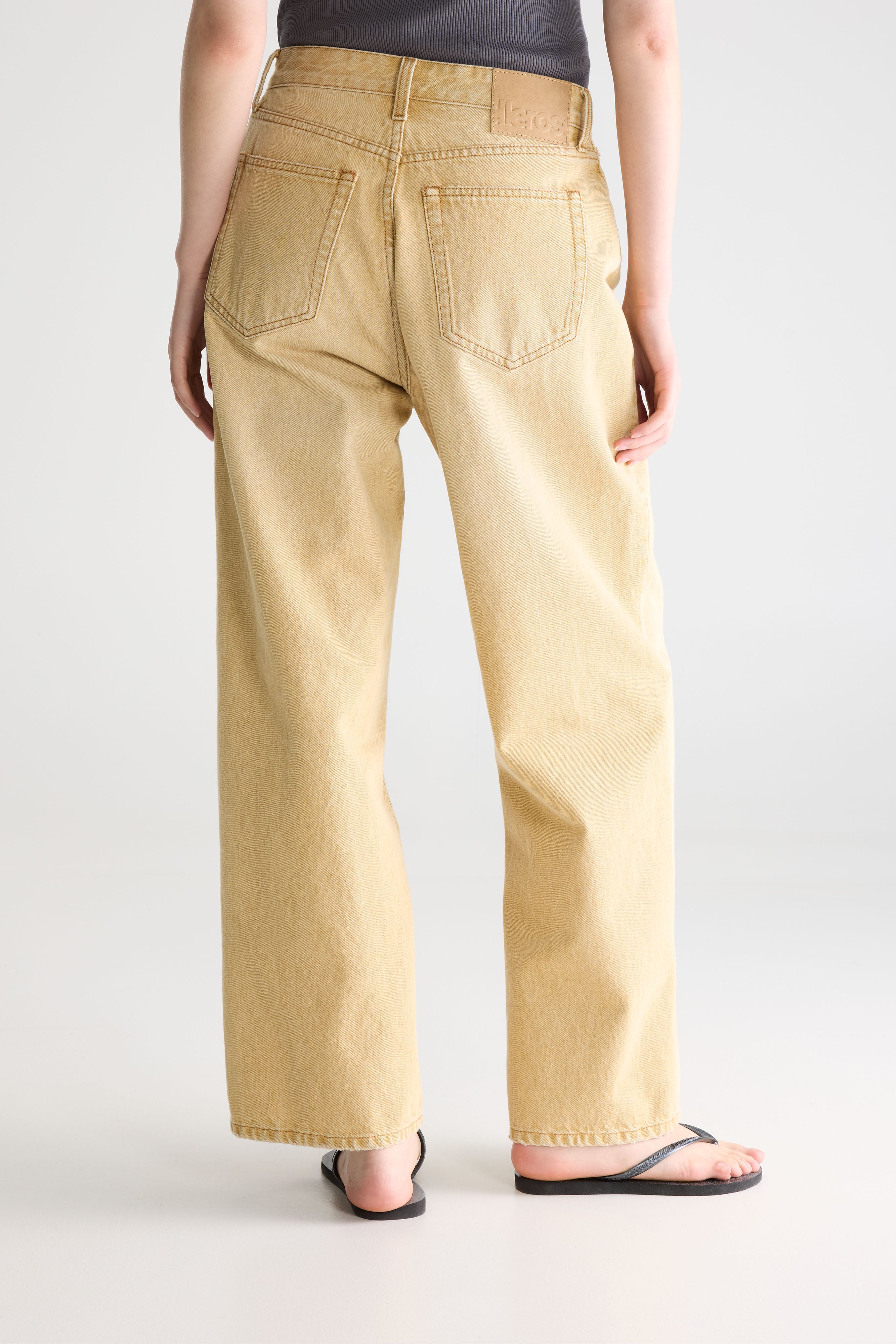 Denim N. 66 loose jeans (261 / W / SAND SNOW)